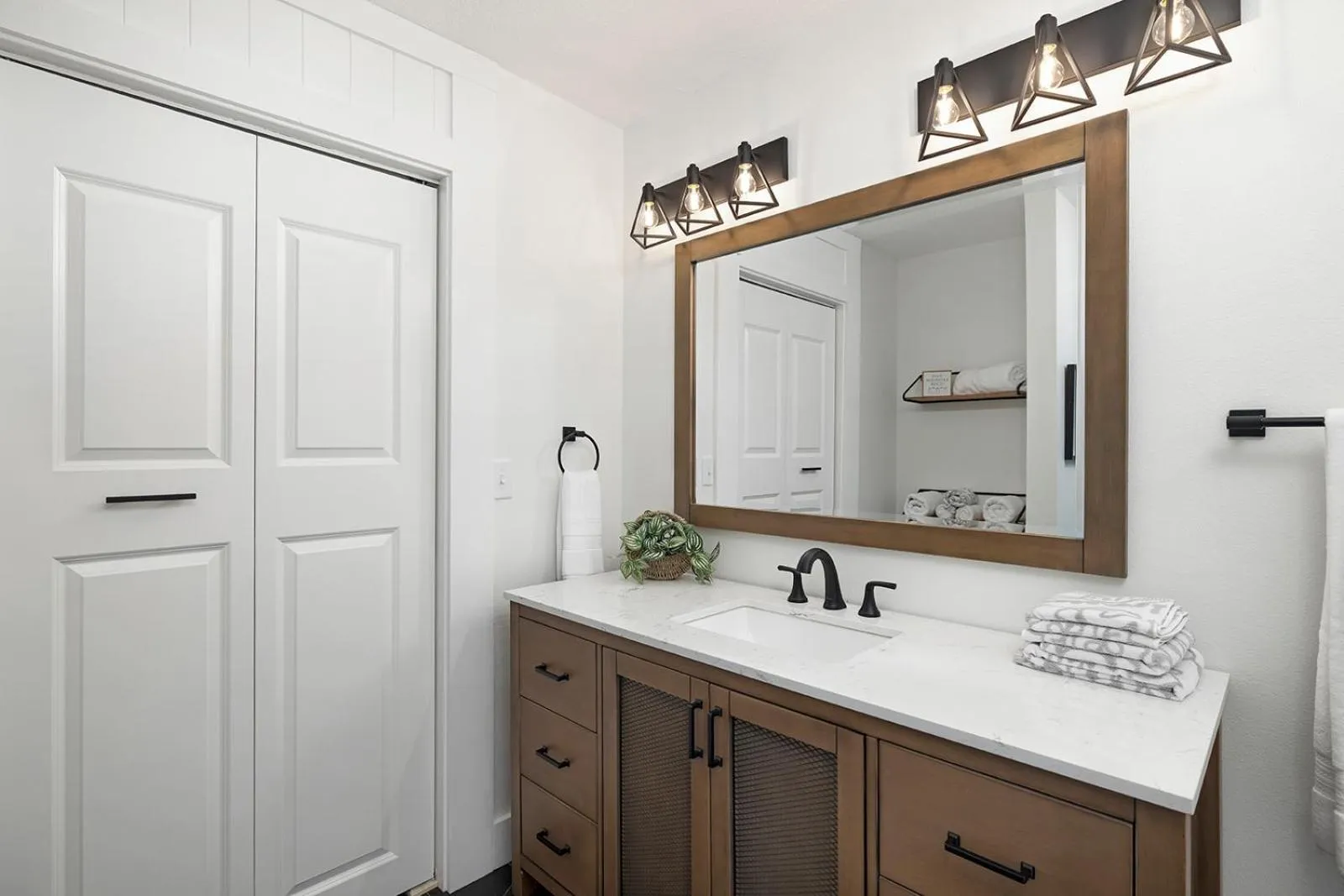 Bathroom in The Lofts on Indian Point - Near Silver Dollar City