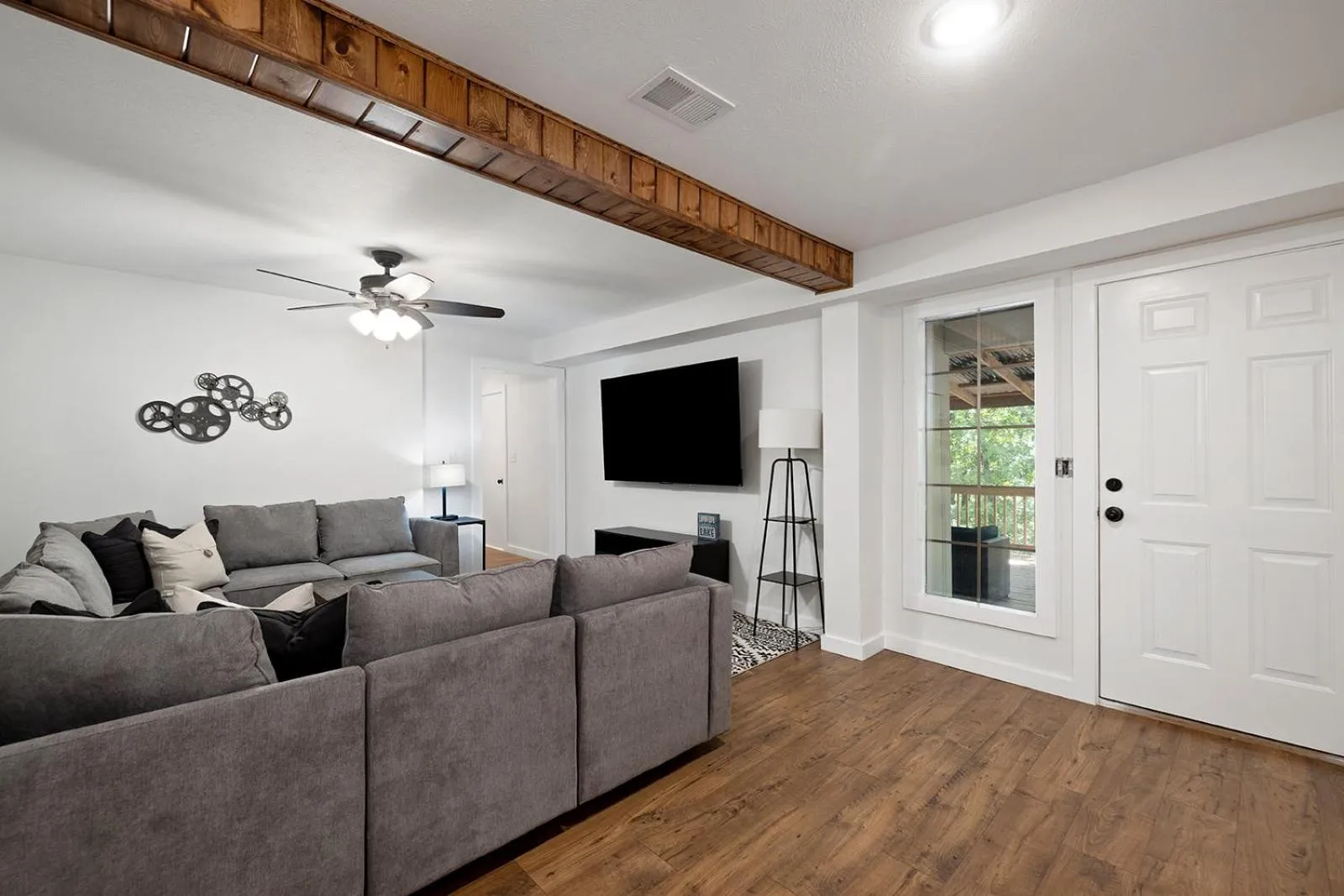 TV and multimedia in The Lofts on Indian Point - Near Silver Dollar City