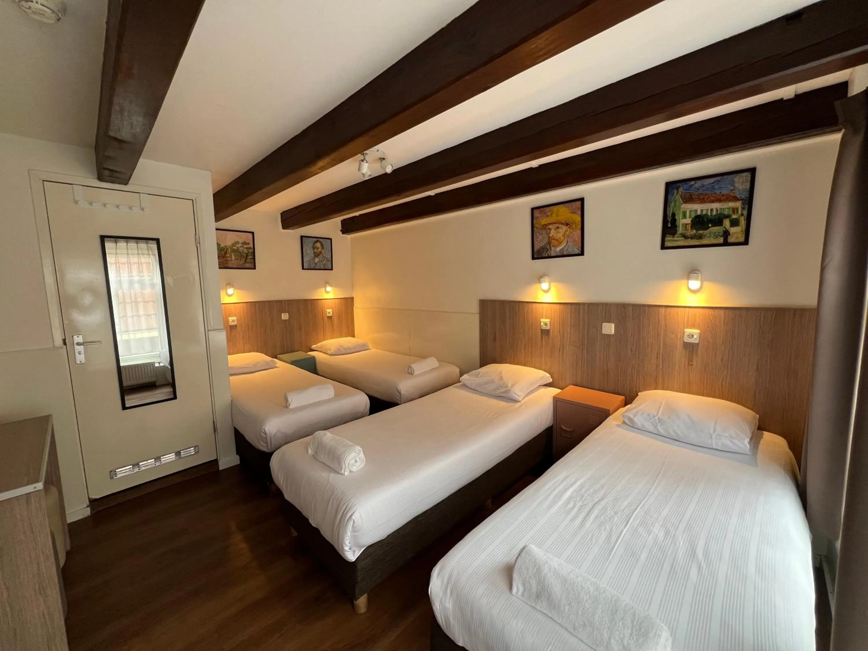 Bedroom, Bed in Hotel Old Quarter