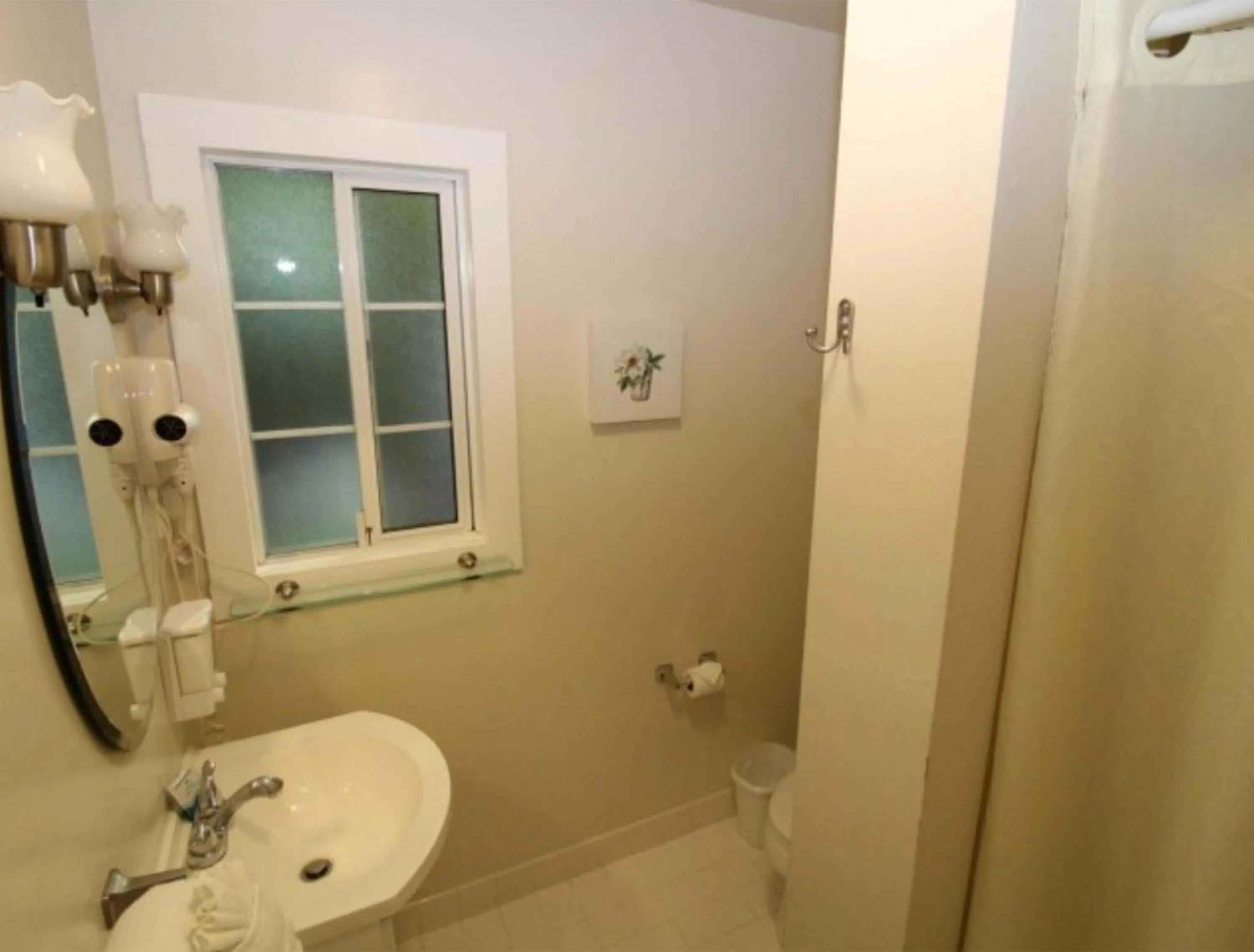 Shower in Back Bay Inn