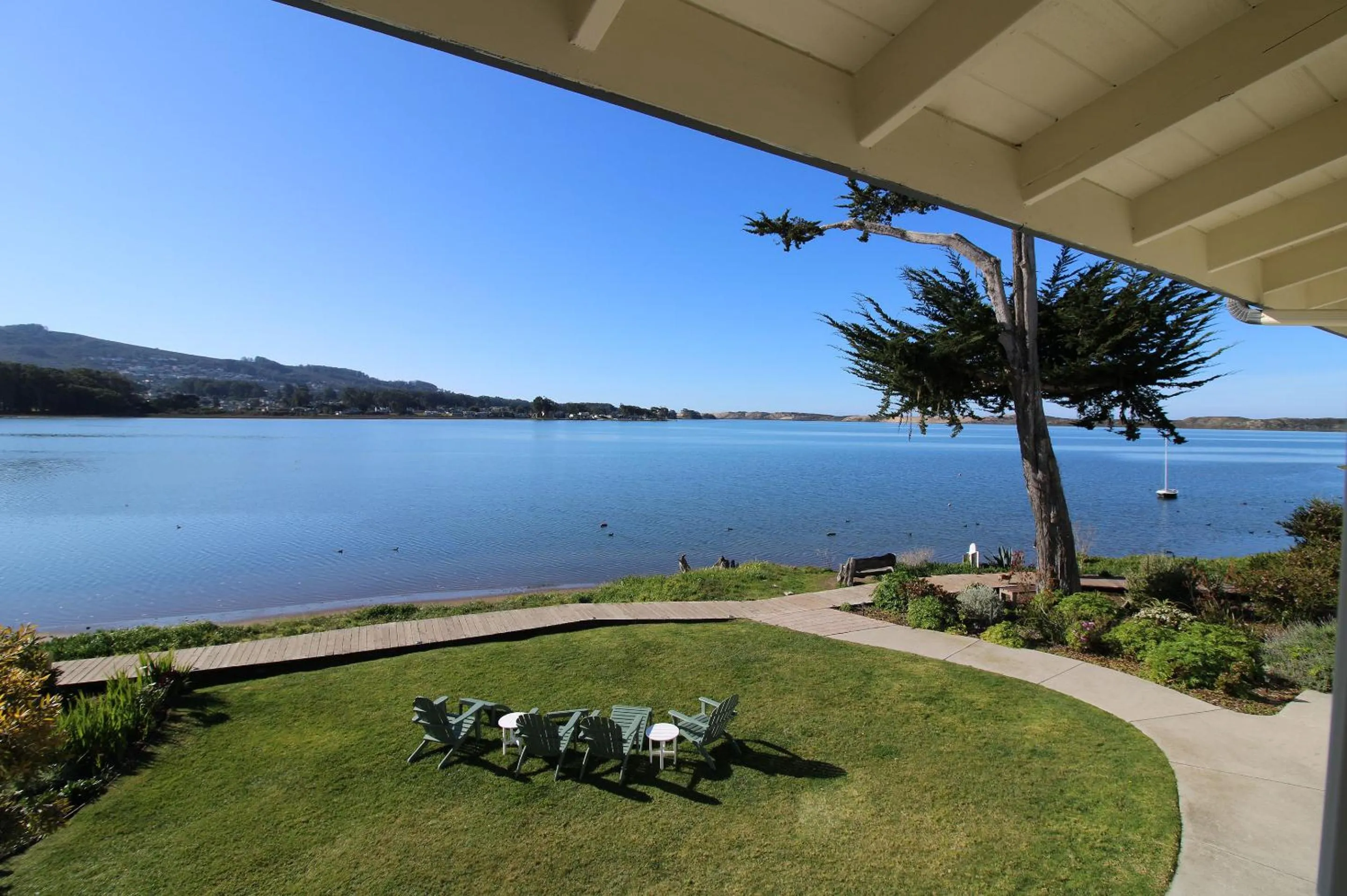 Sea view in Back Bay Inn