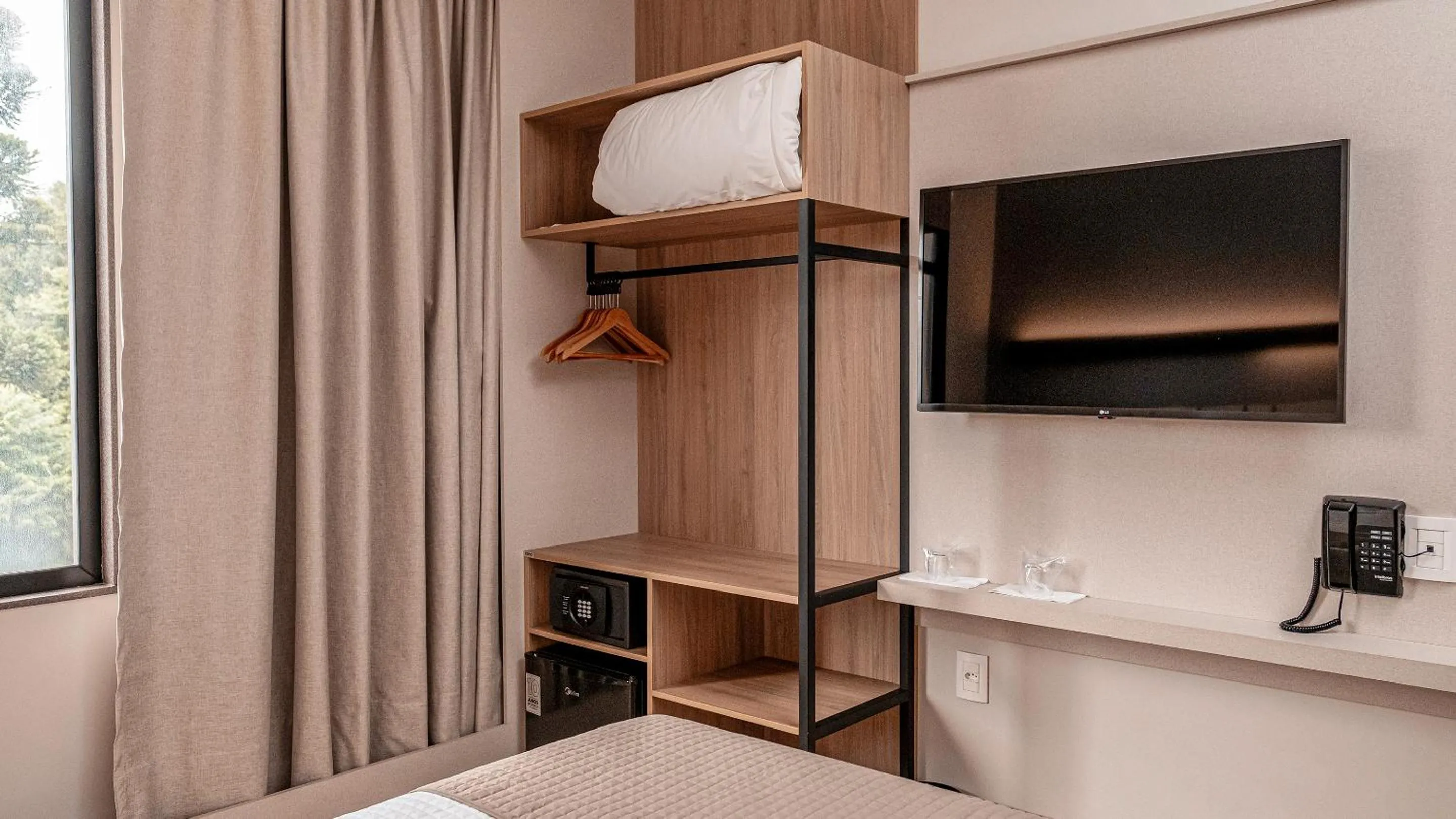 Bedroom in Plaza Hotel & Boulevard Convention - Vale dos Vinhedos