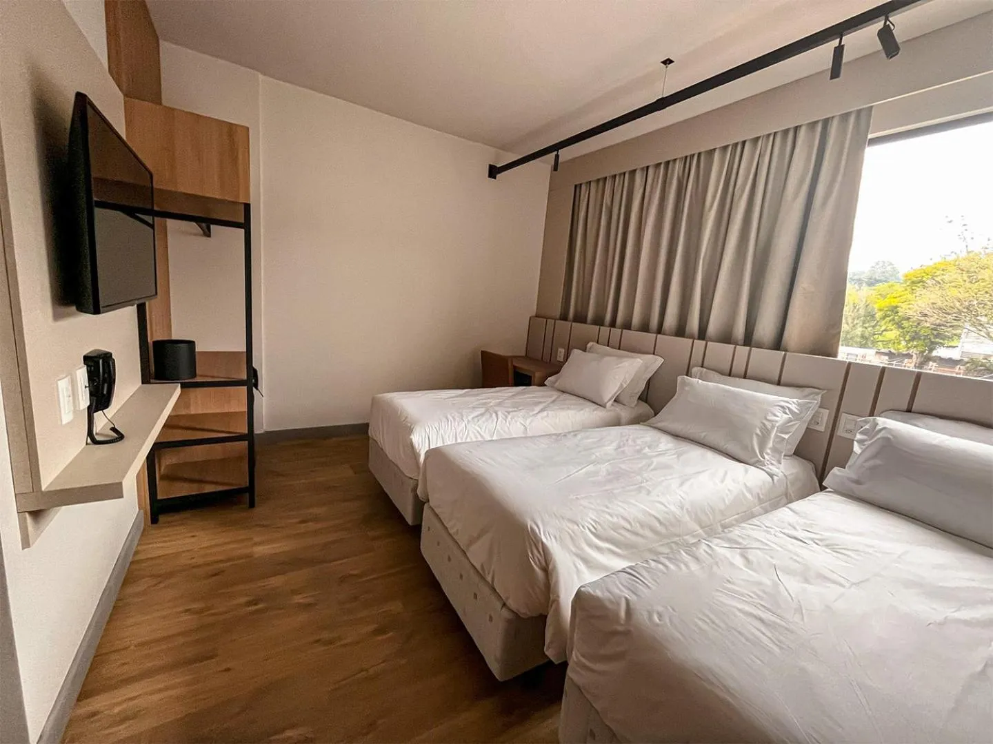 Bed in Plaza Hotel & Boulevard Convention - Vale dos Vinhedos