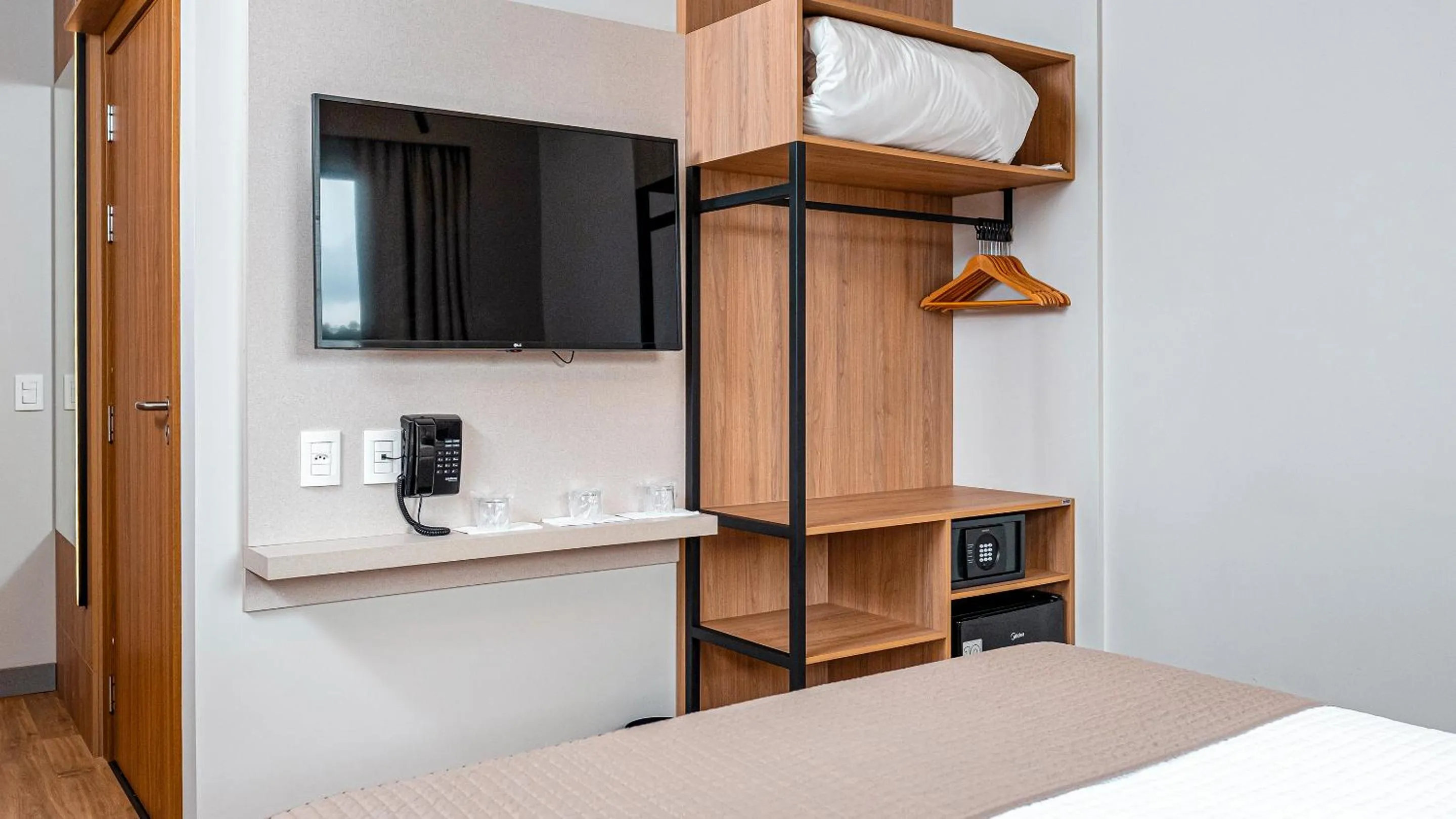 Bedroom, Bed in Plaza Hotel & Boulevard Convention - Vale dos Vinhedos