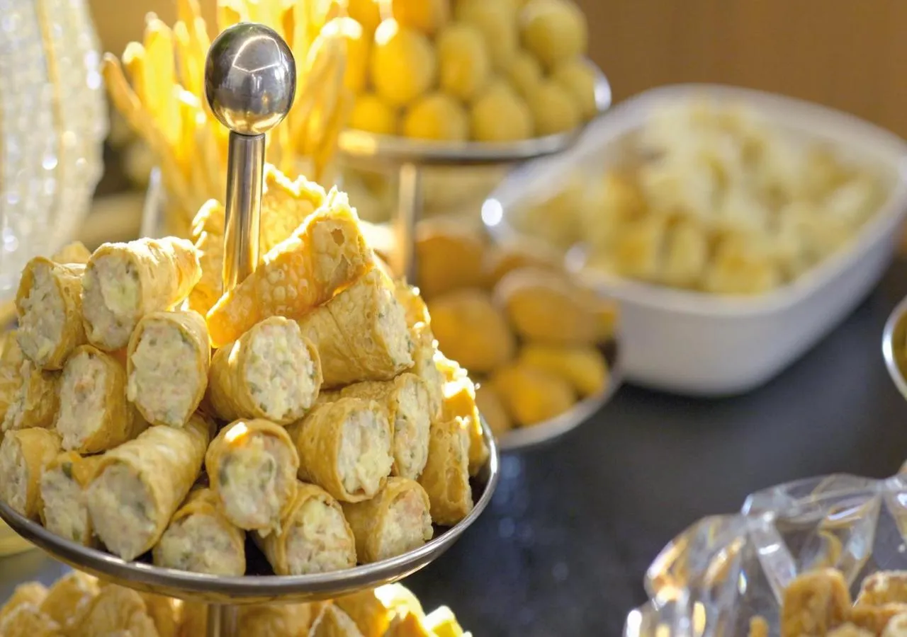 Breakfast in Plaza Hotel & Boulevard Convention - Vale dos Vinhedos