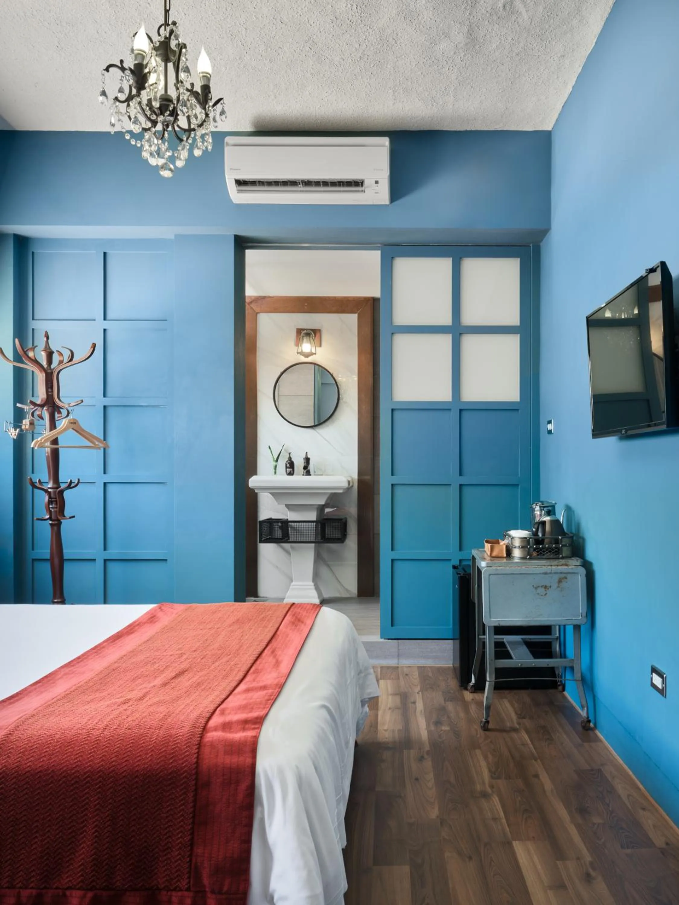 Toilet, Bed in 未艾公寓WeLove Apartment