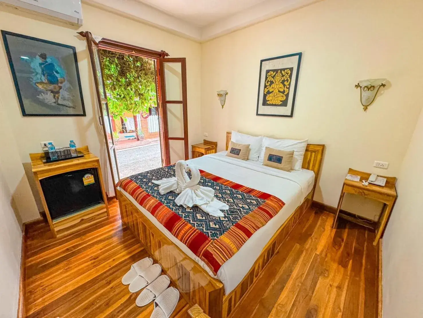 Standard Double Room in Luang Phasouk Hotel Standard Double Room in Luang Phasouk Hotel