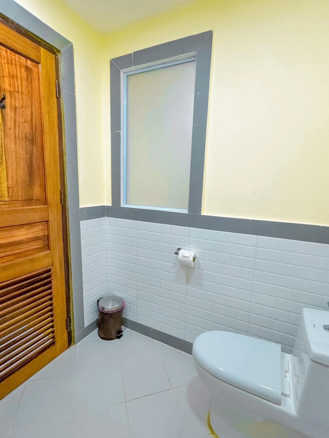 Toilet in Luang Phasouk Hotel