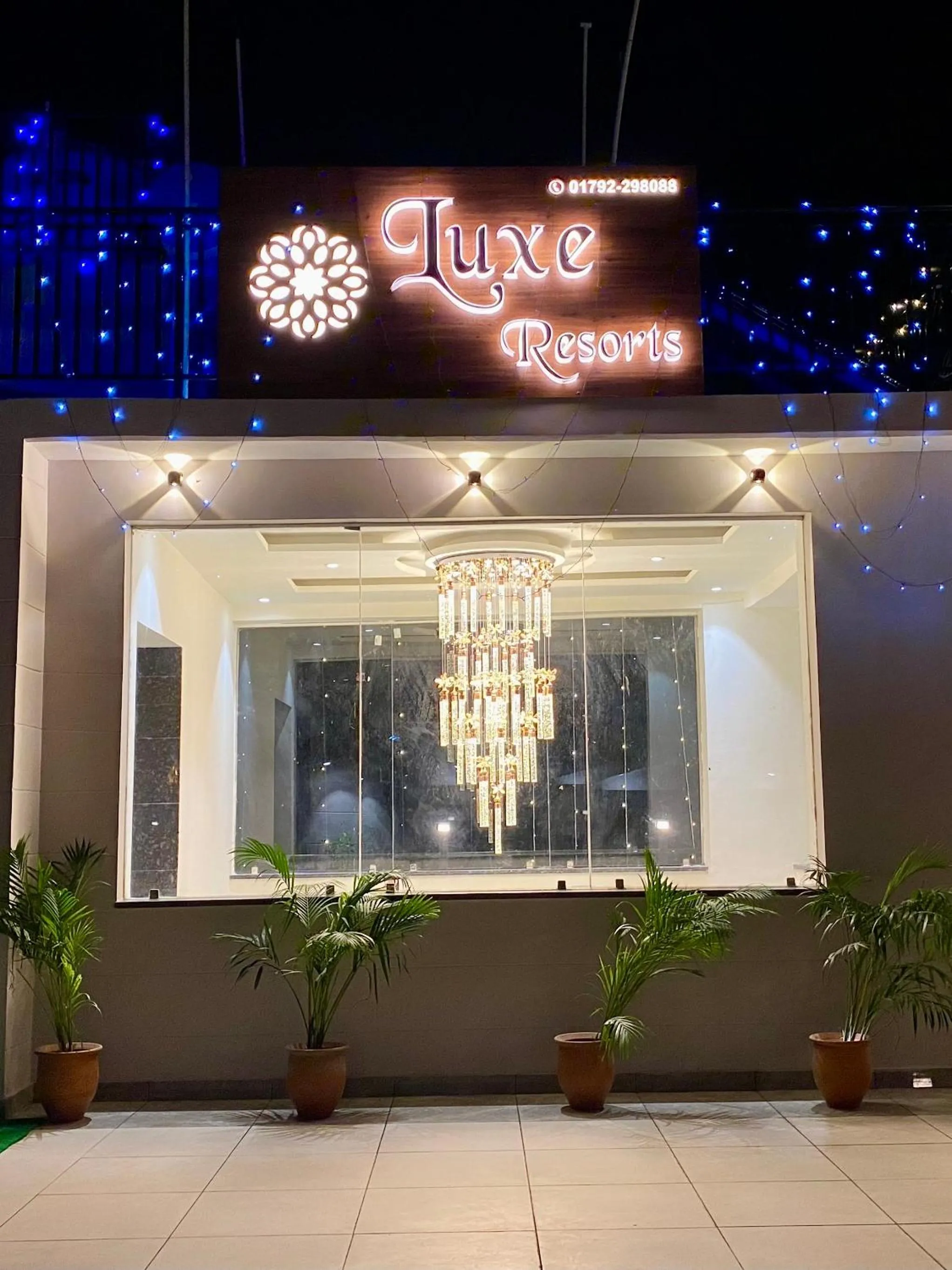 Night in LUXE RESORTS - CENTRALLY HEATED AIR CONDITIONED HOTEL in THE HEART OF KASAULI