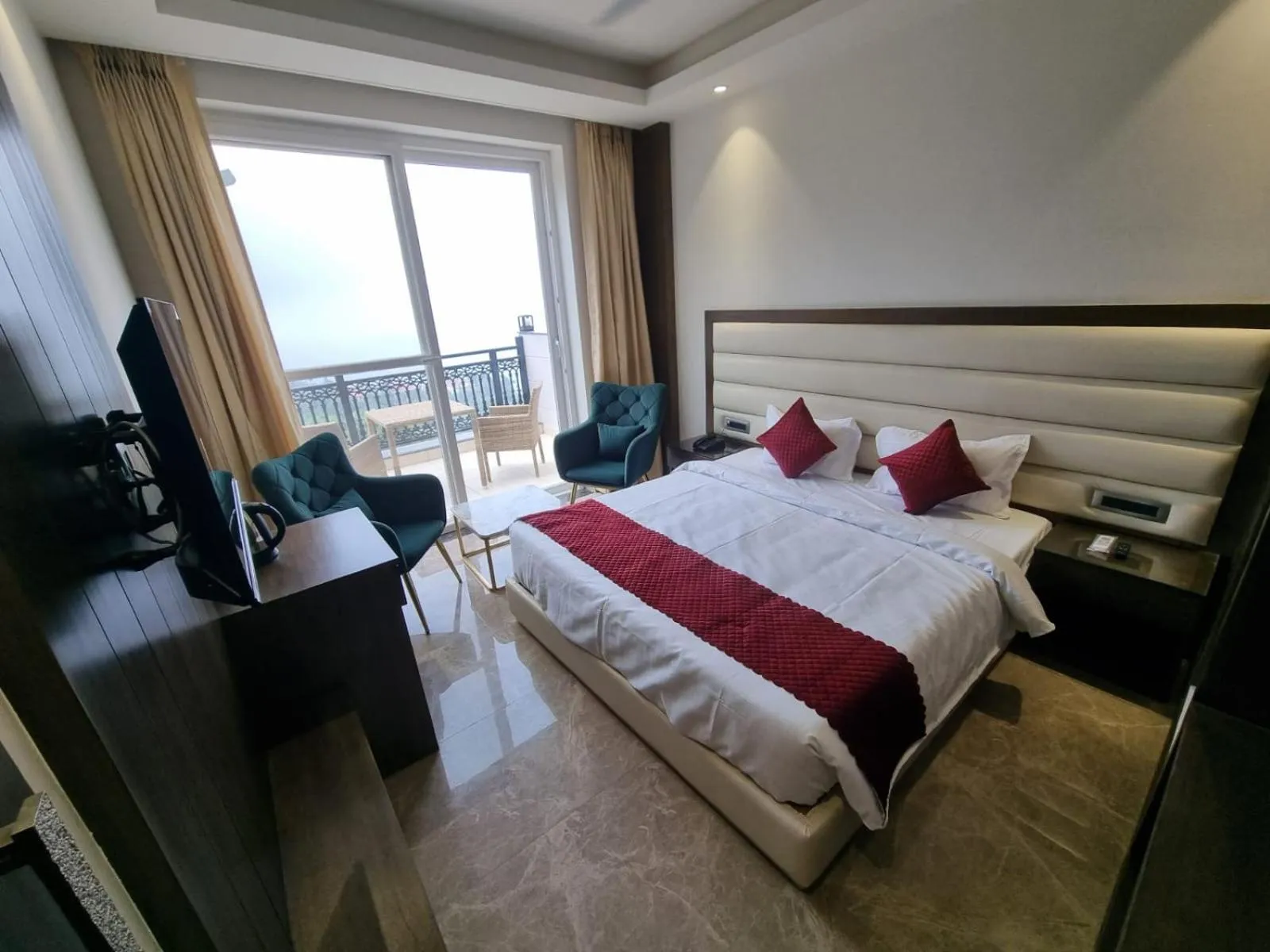 Bed in LUXE RESORTS - CENTRALLY HEATED AIR CONDITIONED HOTEL in THE HEART OF KASAULI