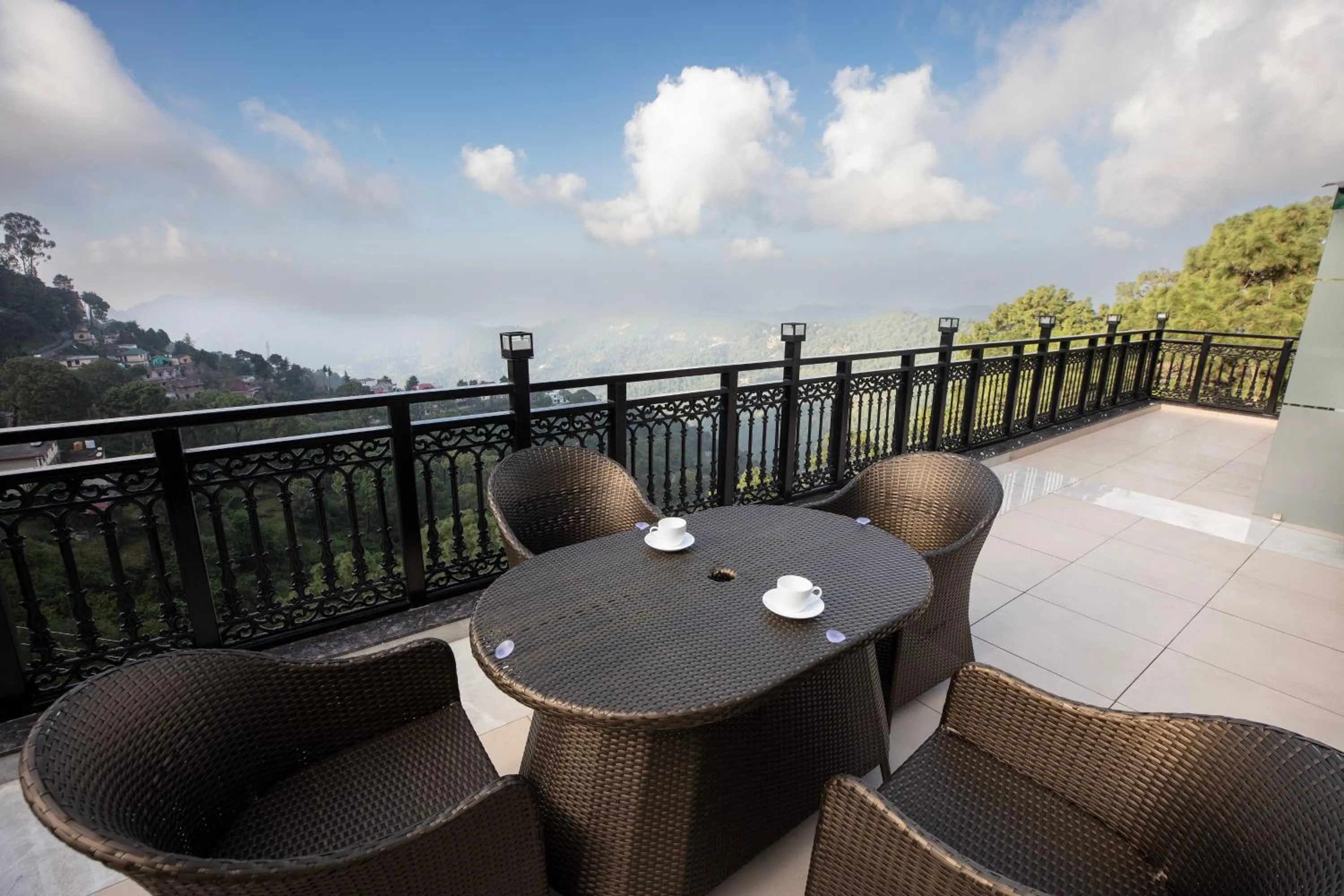 Property building in LUXE RESORTS - CENTRALLY HEATED AIR CONDITIONED HOTEL in THE HEART OF KASAULI
