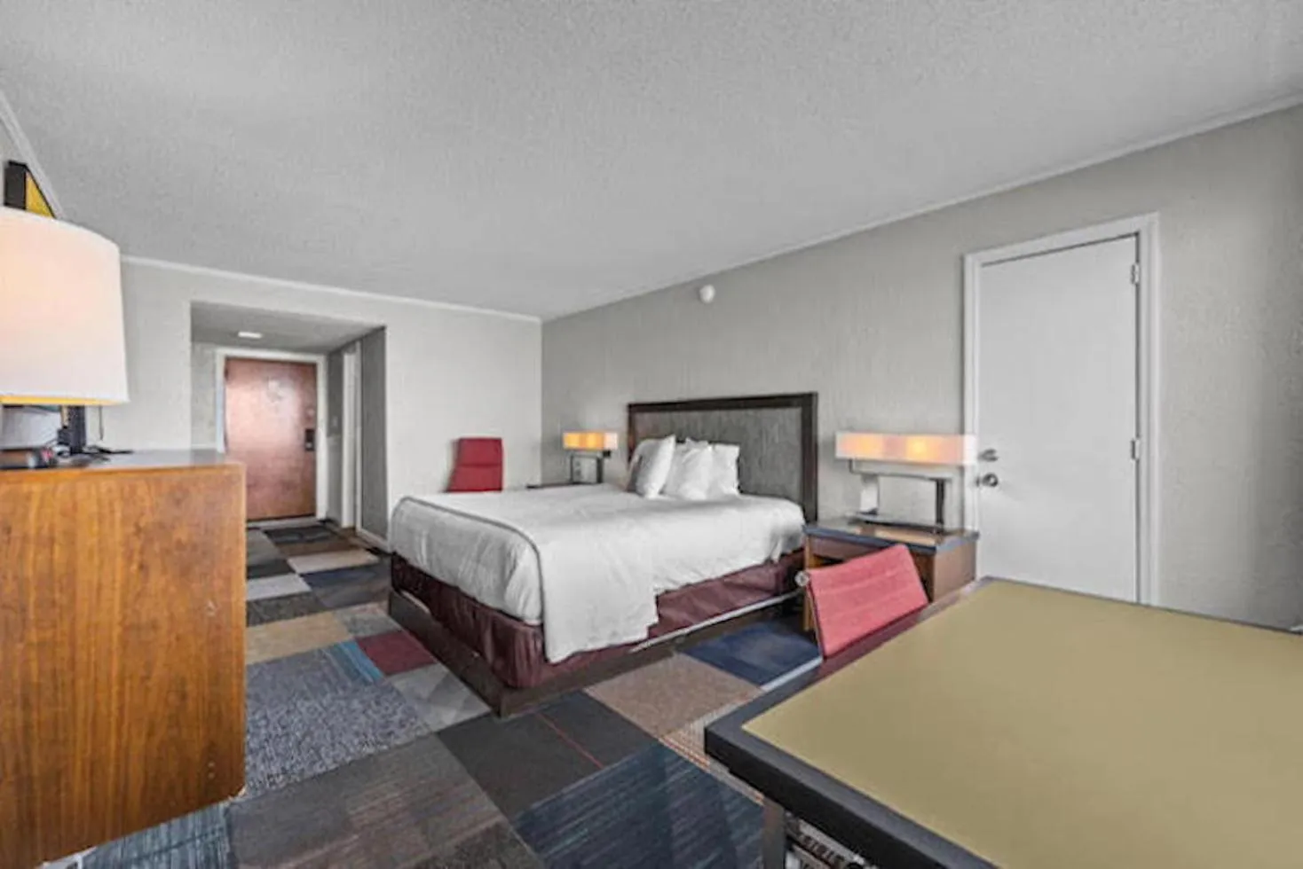 Bedroom, Bed in Oasis Hotel