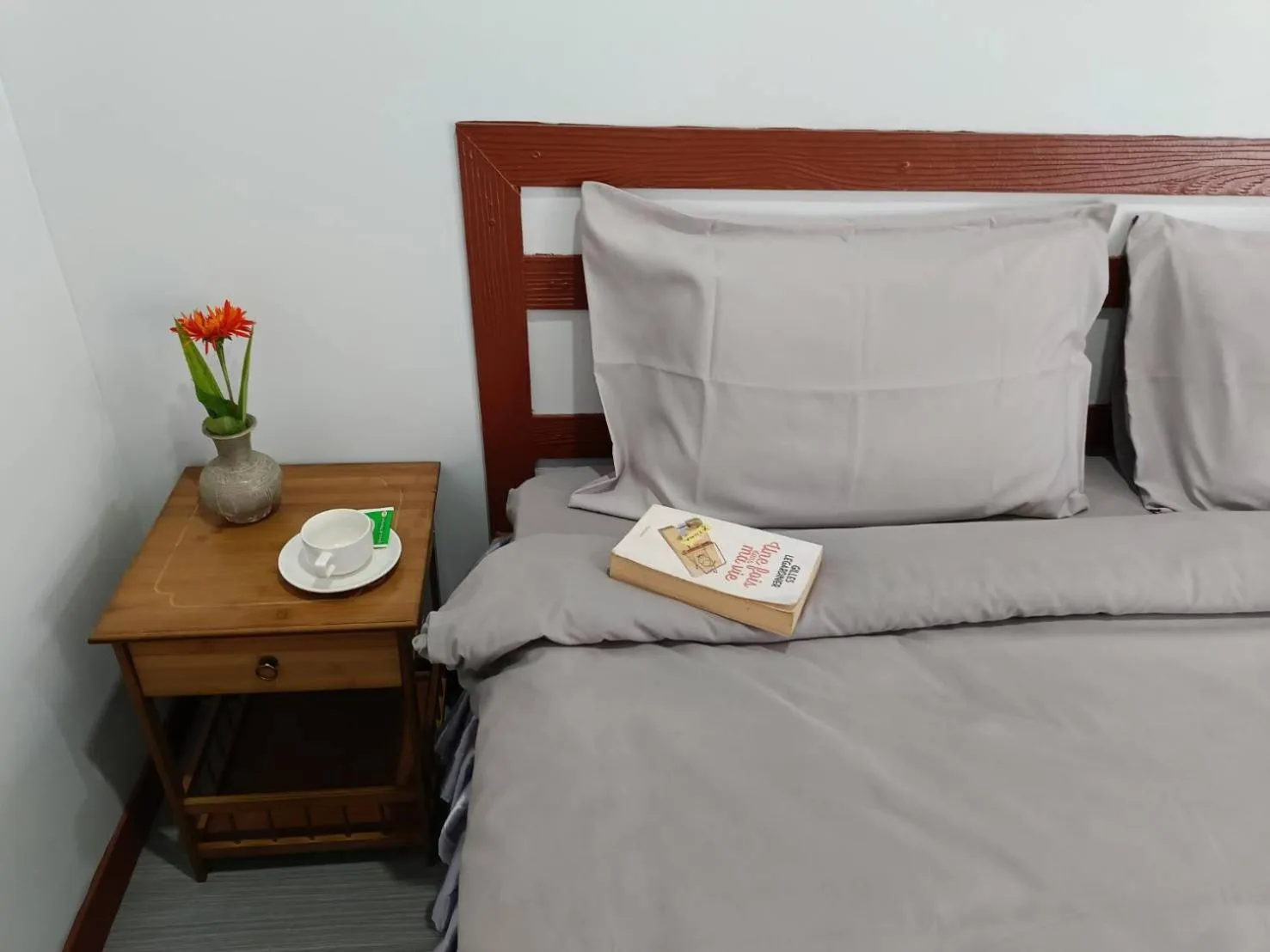 Bed in Lovely Paradise Phangan Hotel