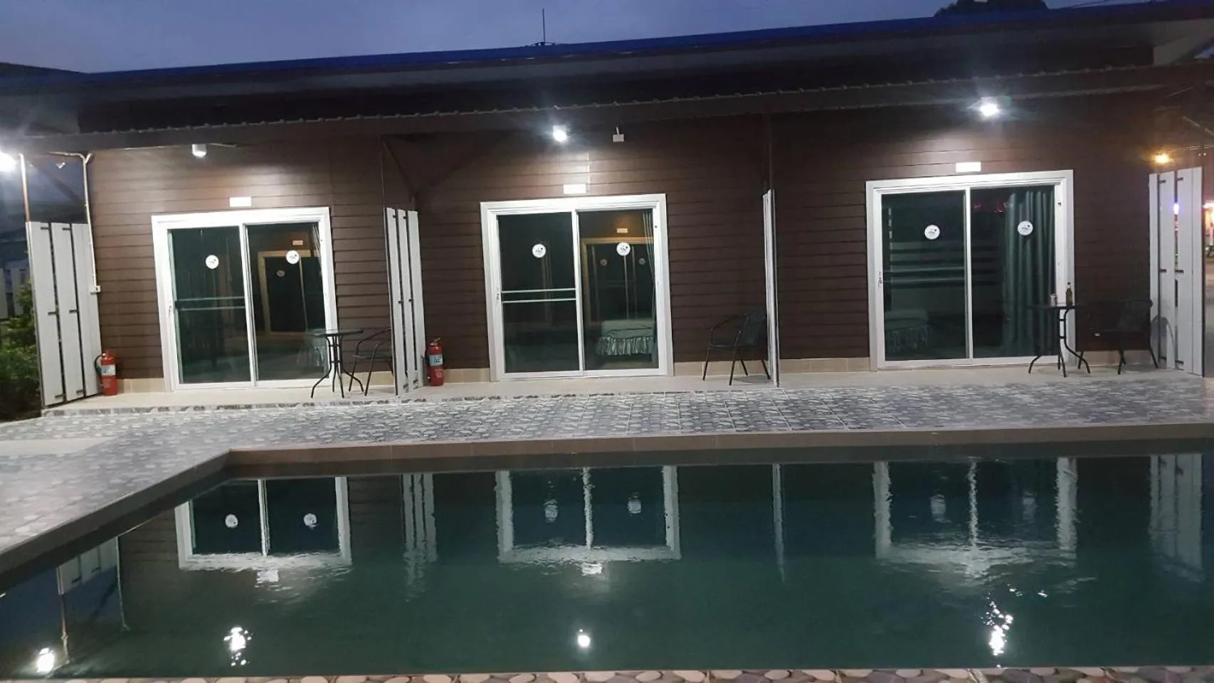 Lovely Paradise Phangan Hotel