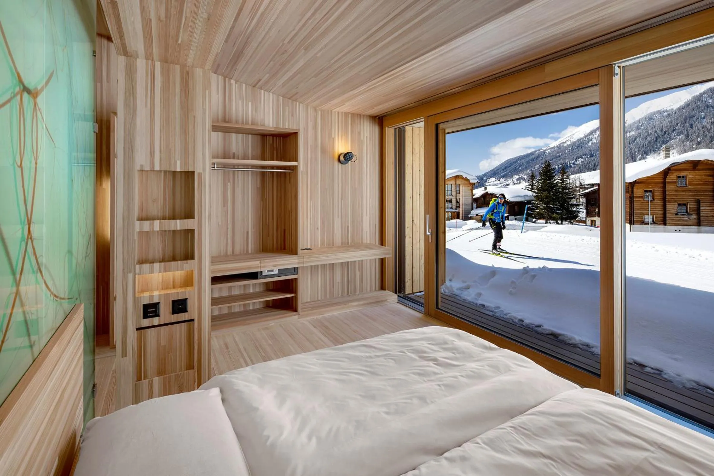 Winter, Bed in Hotel Glocke