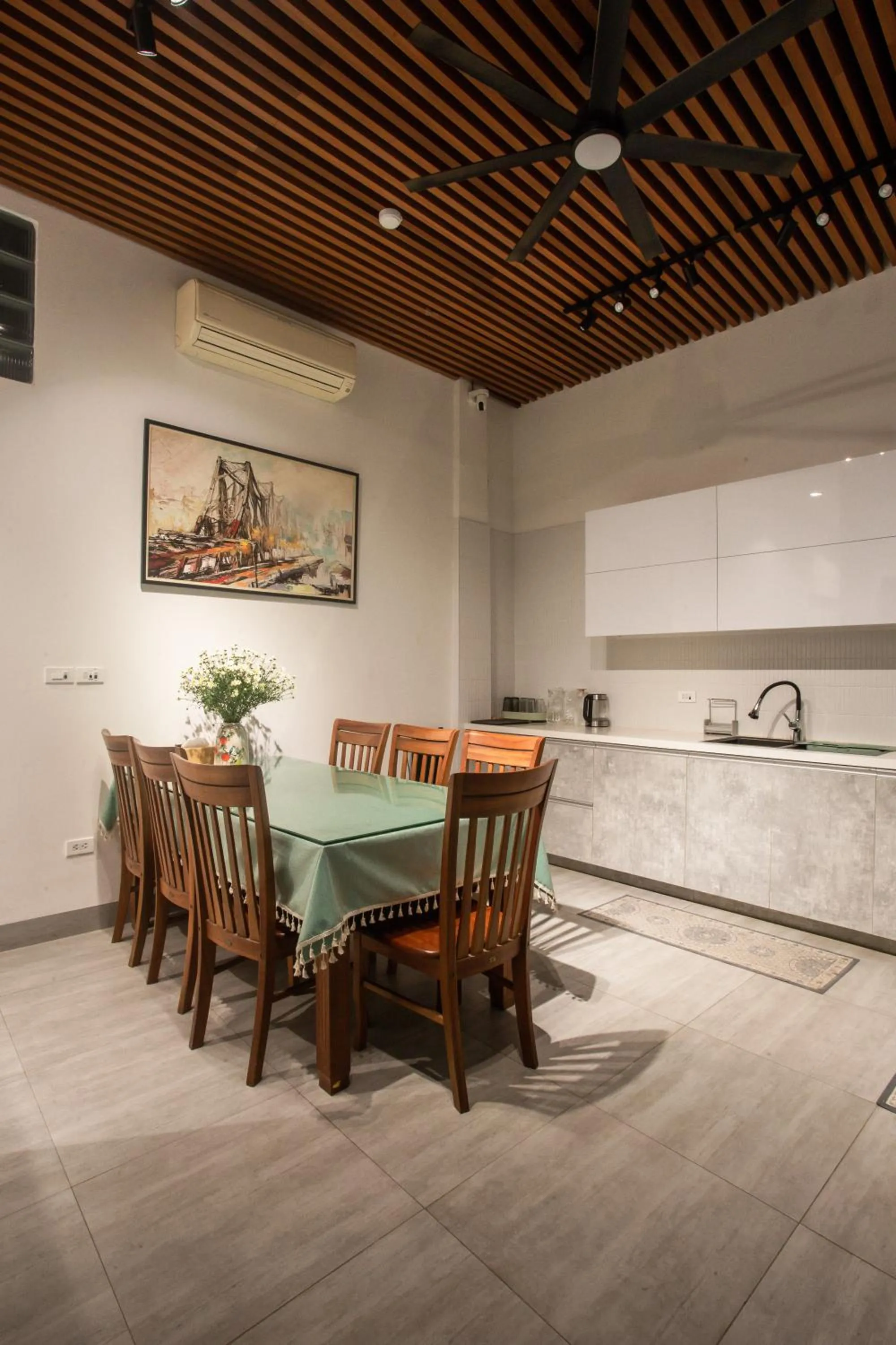 Seating area in Lanha Hotel - Homestay