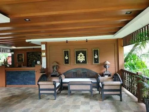 Communal lounge/ TV room in Tonkhao Resort