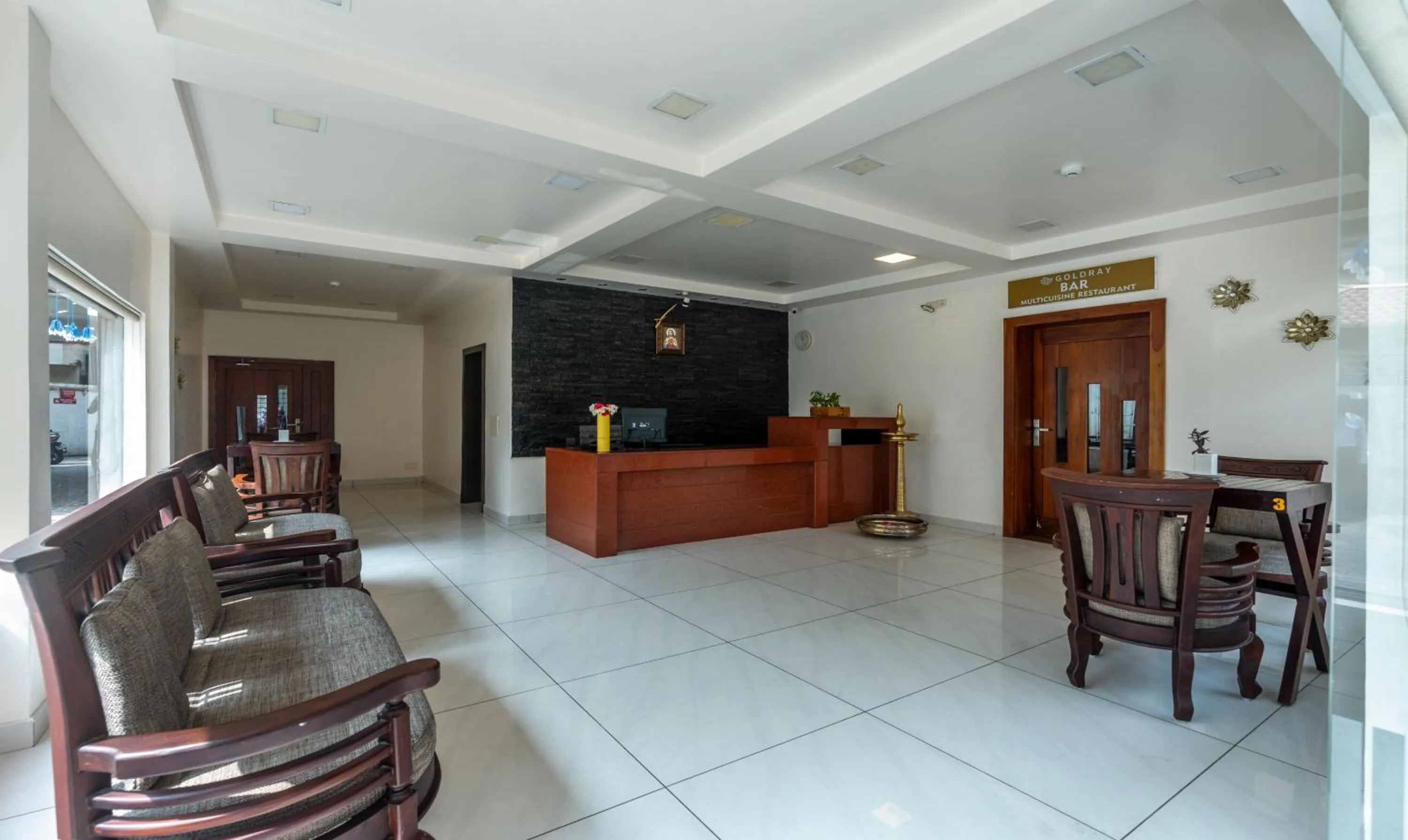 Lobby or reception in Treebo Seagate