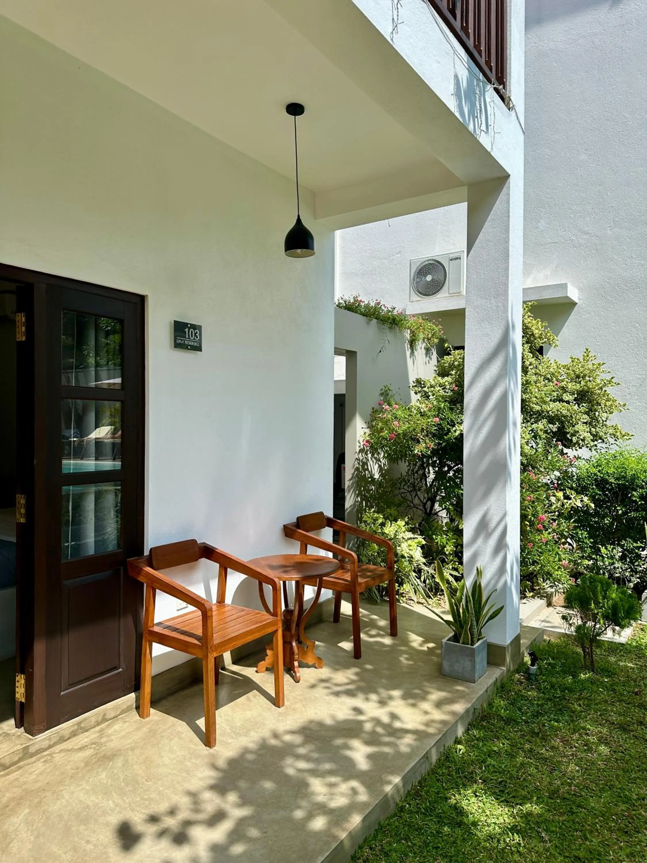 Day in Lum Residence