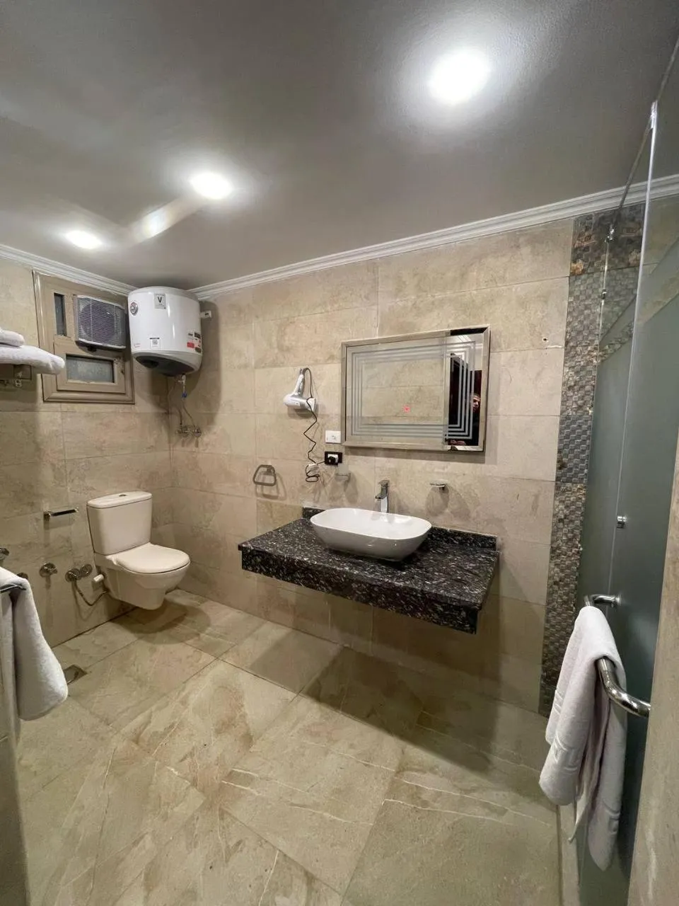 Shower in Grand Museum Pyramids View Hotel