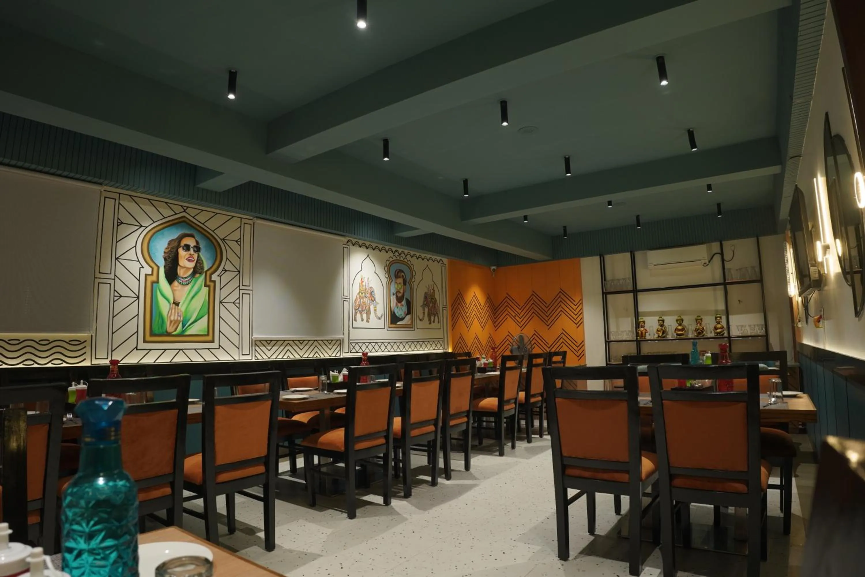 Restaurant/places to eat in The Pride