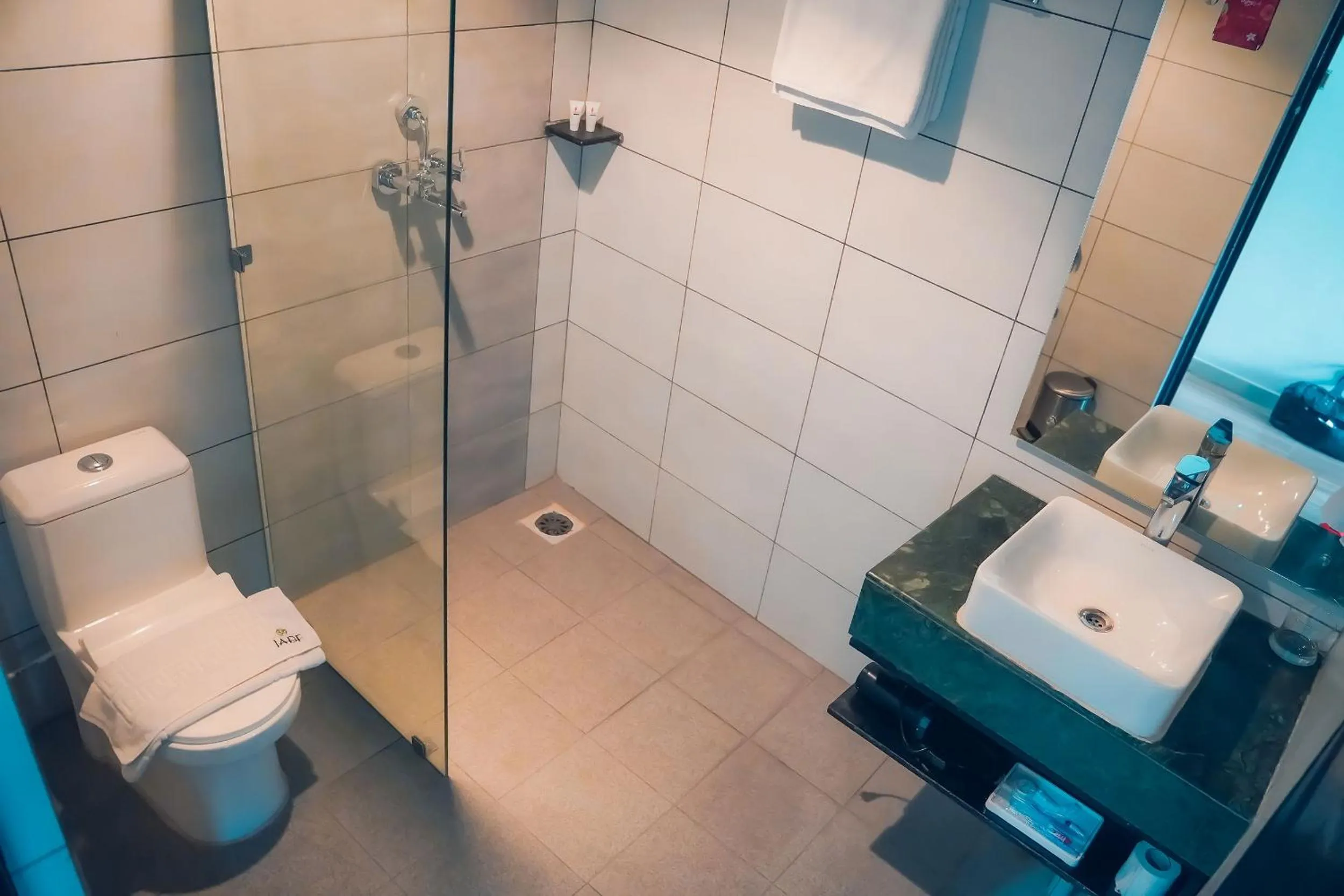 Bathroom in Jade City Hotel