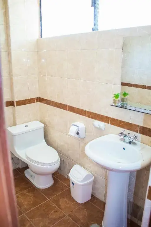 Classic Triple Room in Hotel Juan de la Torre Classic Triple Room in Hotel Juan de la Torre