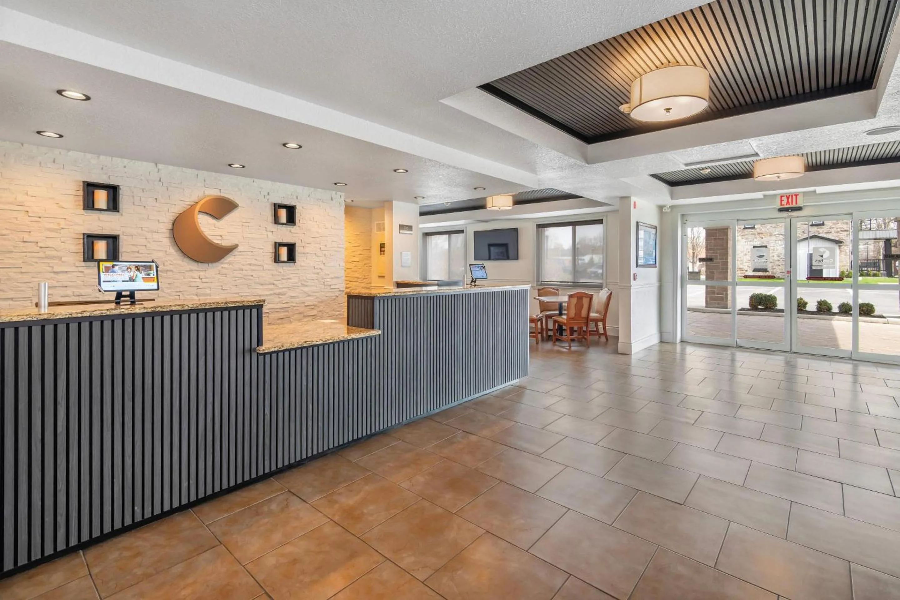 Lobby or reception in Comfort Inn & Suites Thousand Islands Harbour District