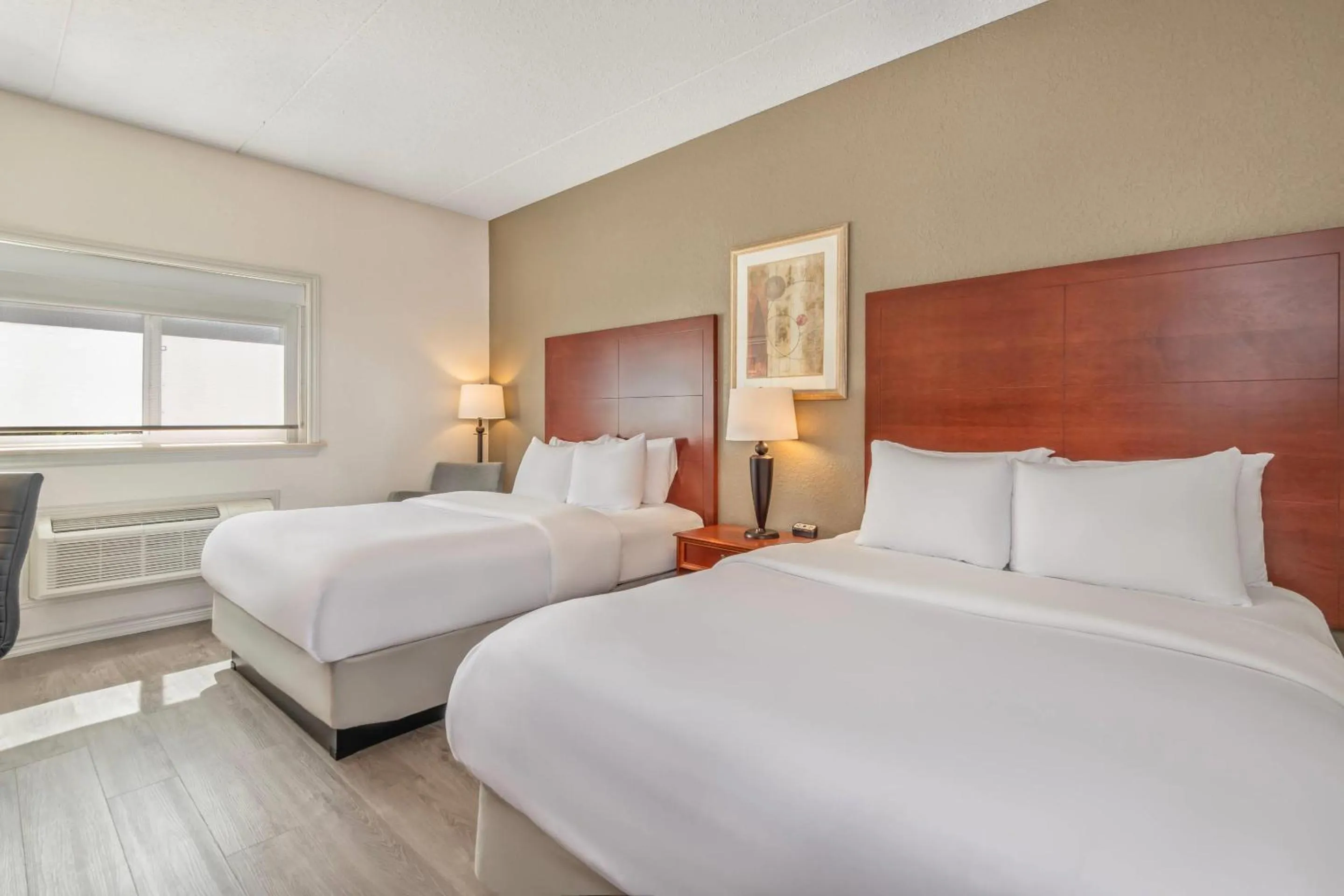 Bedroom, Bed in Comfort Inn & Suites Thousand Islands Harbour District