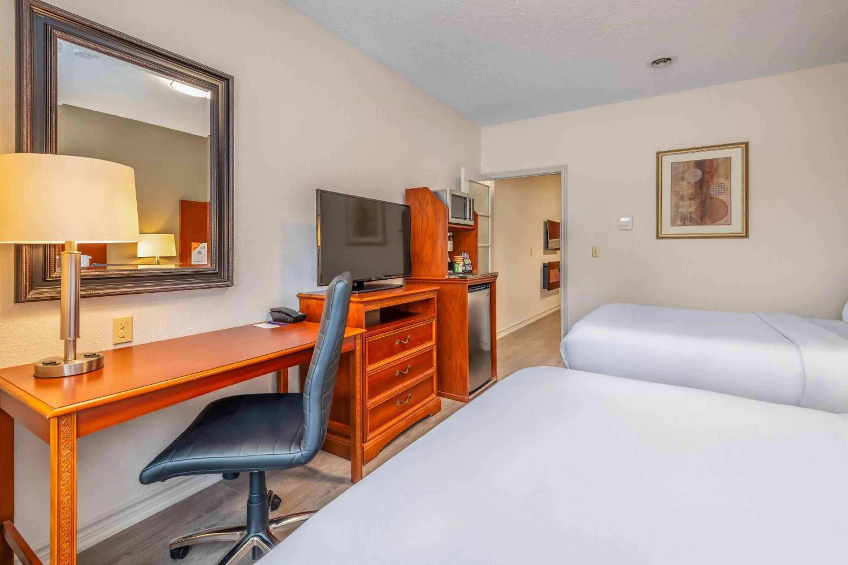 Bedroom, Bed in Comfort Inn & Suites Thousand Islands Harbour District
