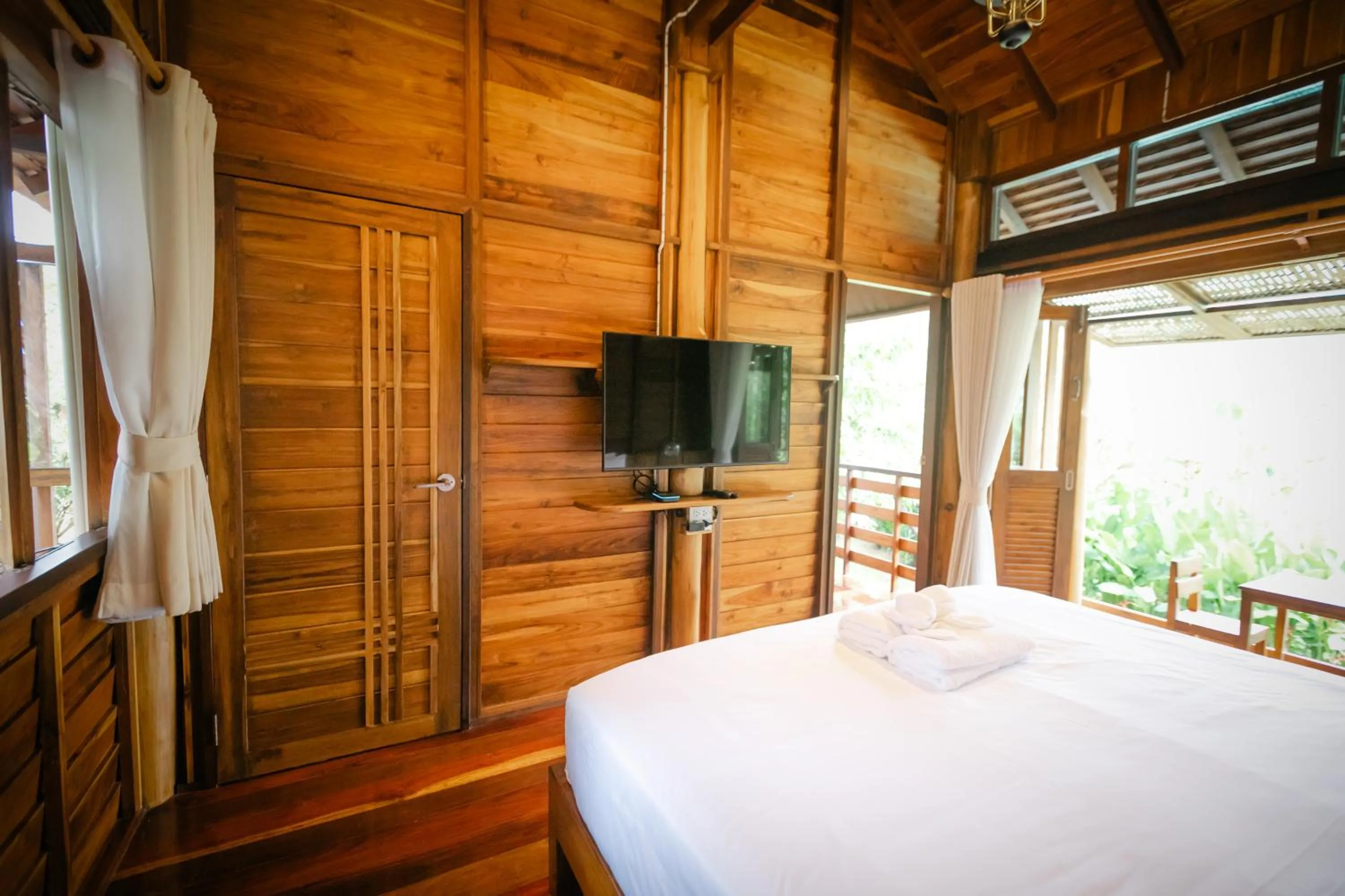 Bed in Saksila Resort