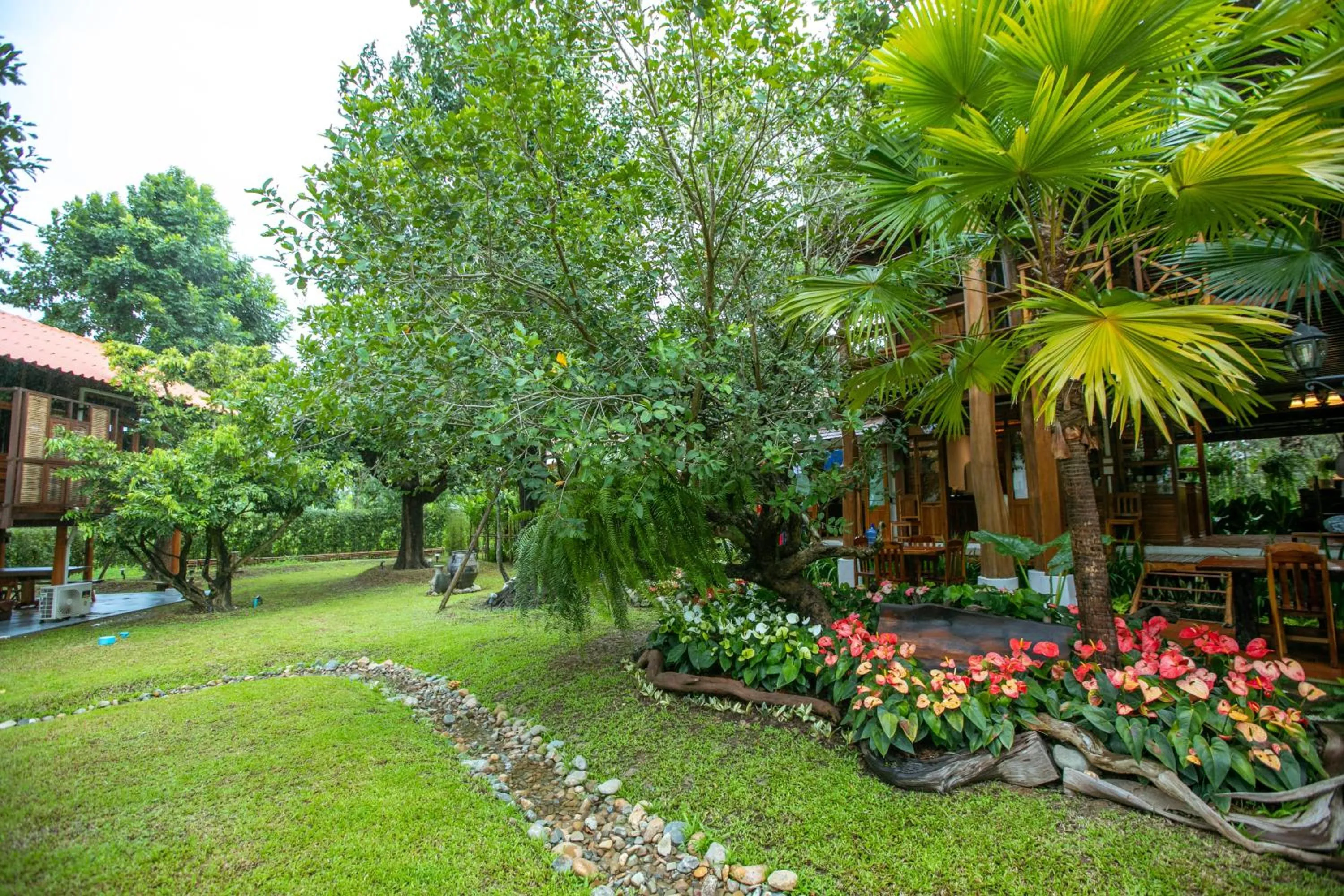 Garden in Saksila Resort