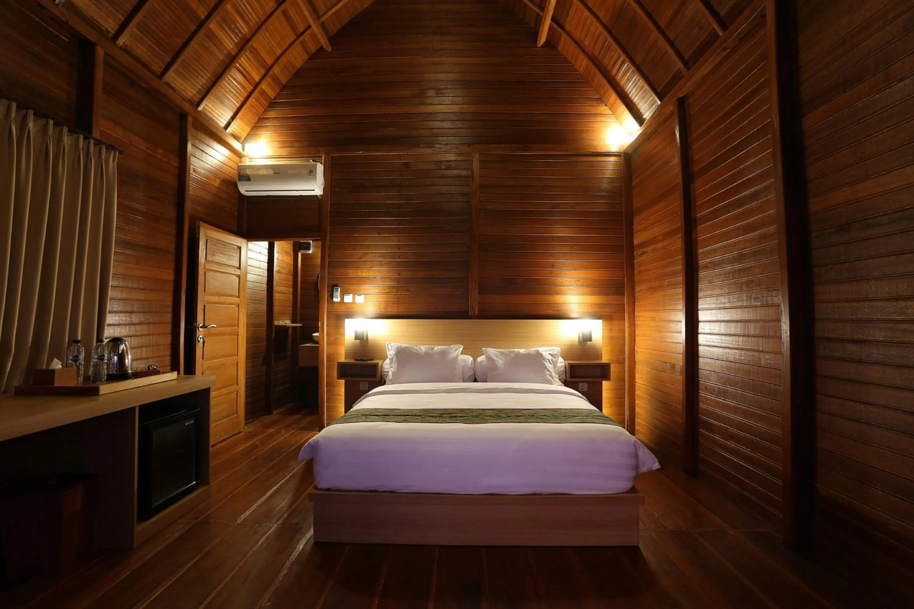 Bed in Tabitha Tunak Resort