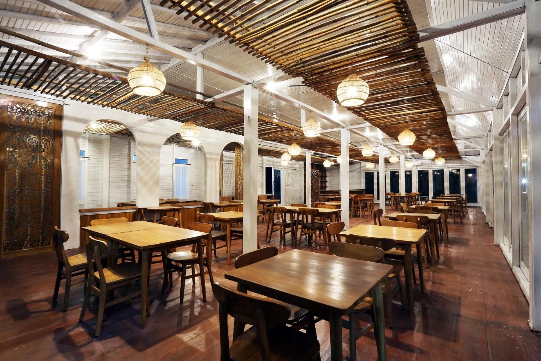 Restaurant/places to eat in Tabitha Tunak Resort