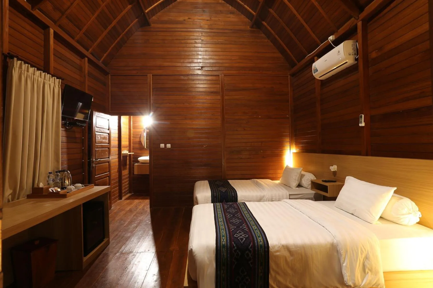 Bed in Tabitha Tunak Resort