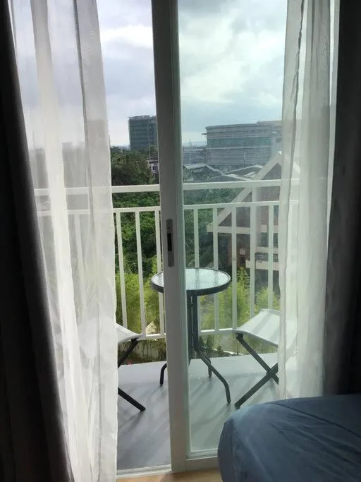 6F Balcony View Studio Mesatierra Garden Residences