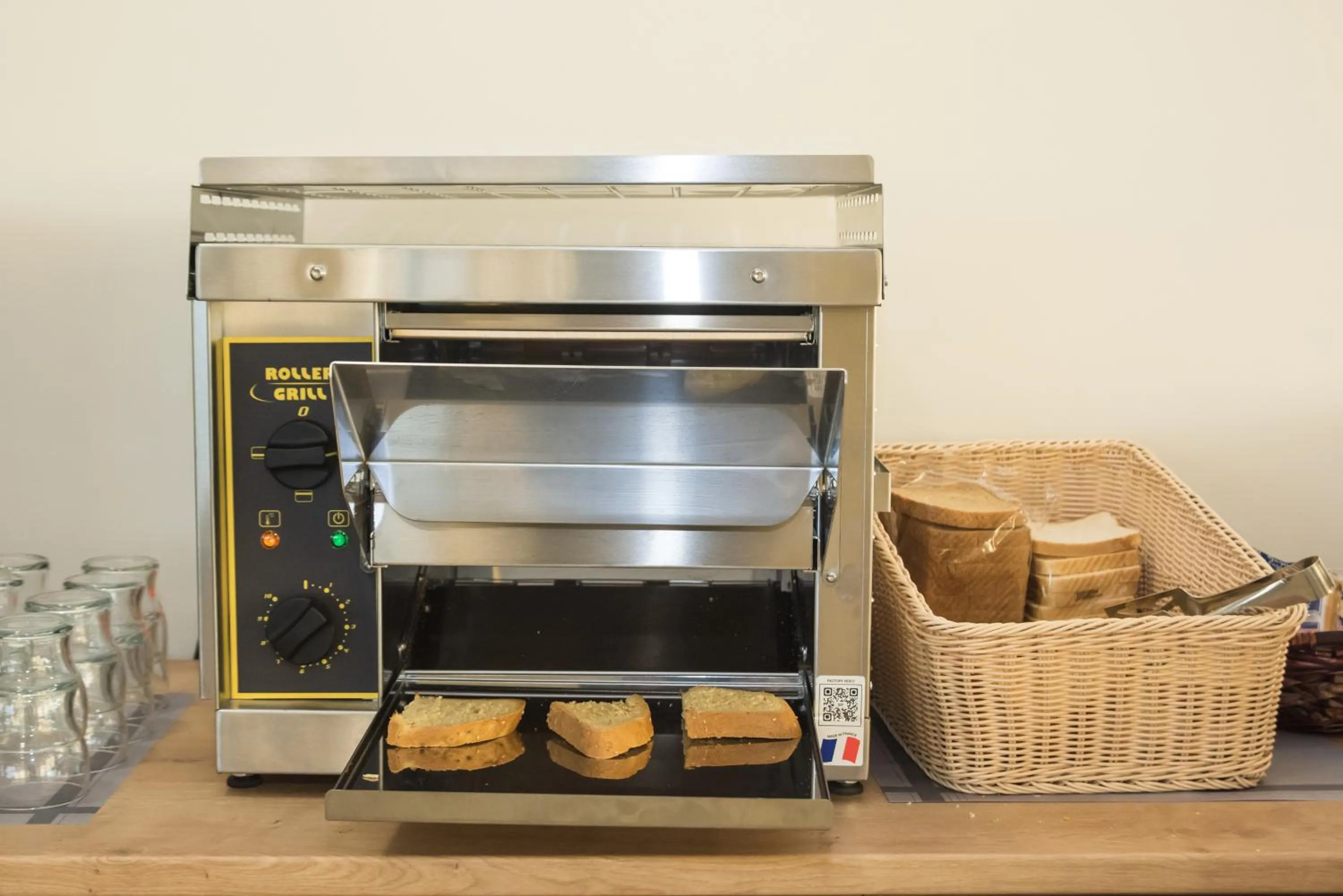 Breakfast in V Hotel Delphi