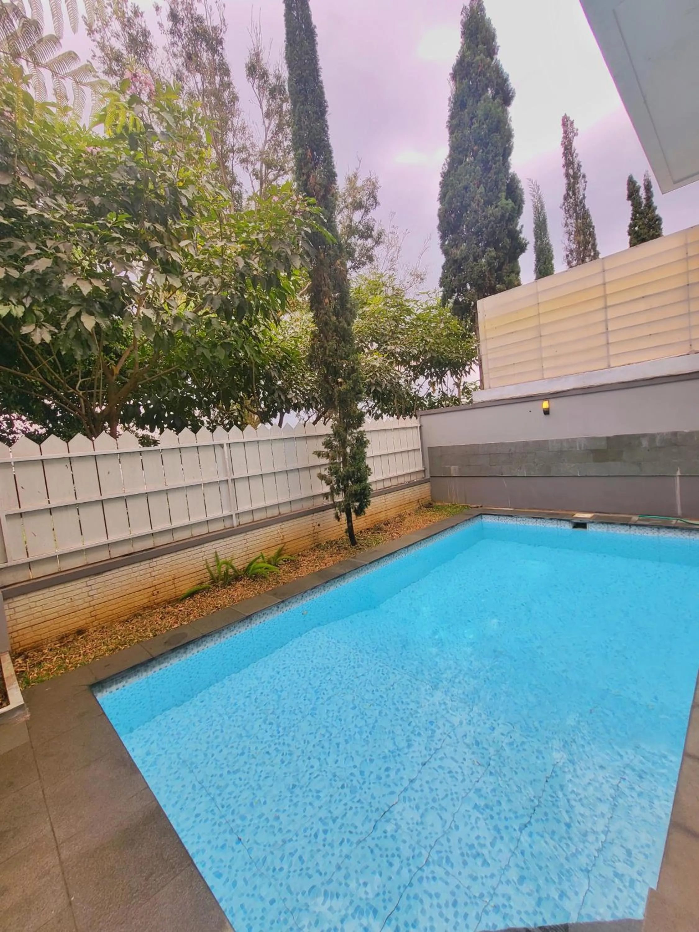 Swimming pool in Sinergi Hotel & Villa