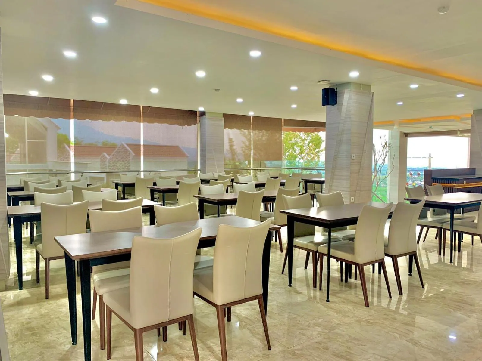 Breakfast in Sinergi Hotel & Villa