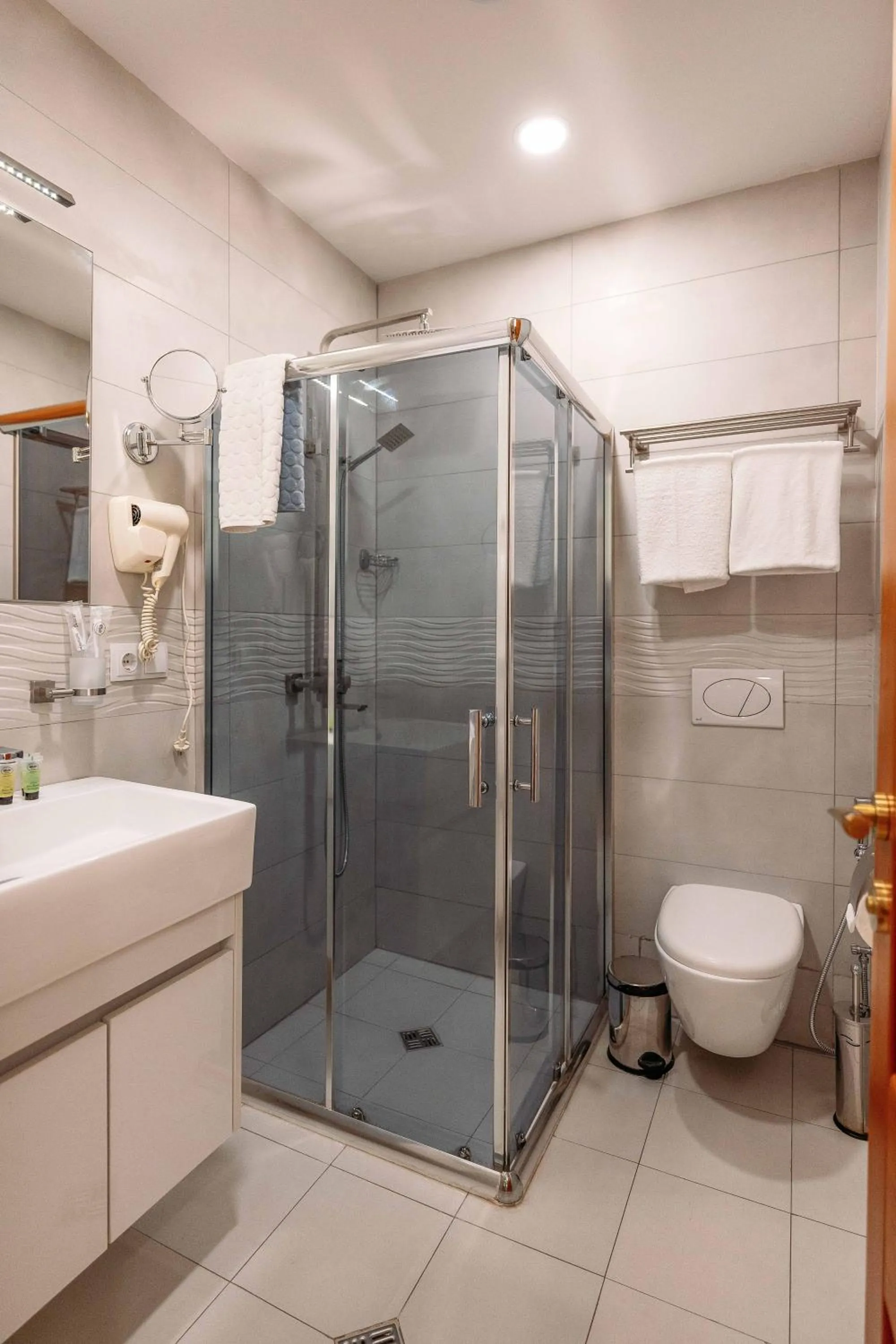 Atrium Boutique Hotel