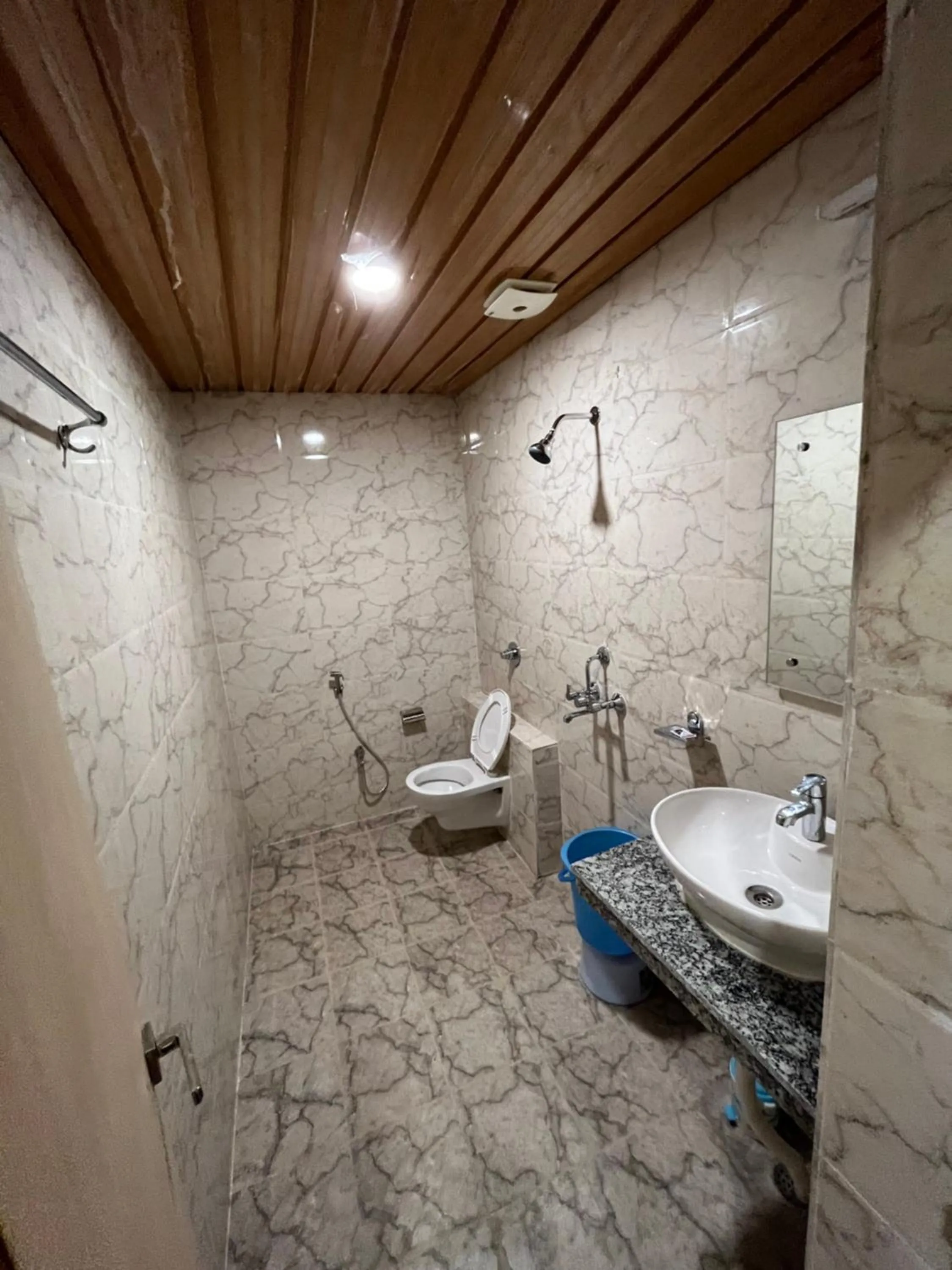 Bathroom in Hotel Pratap Heights