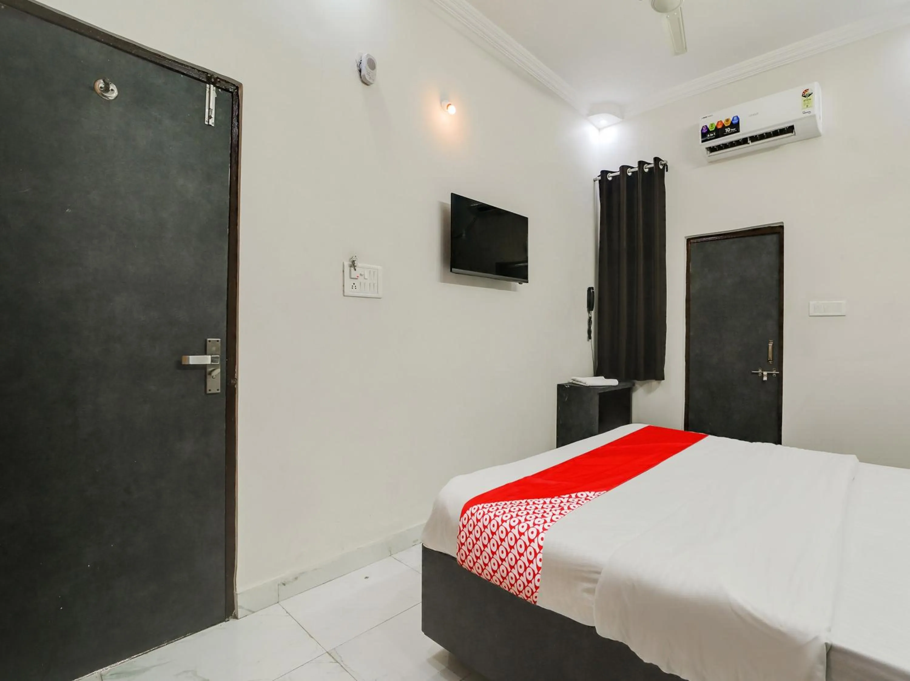 Bedroom in Hotel O by OYO Relax Inn