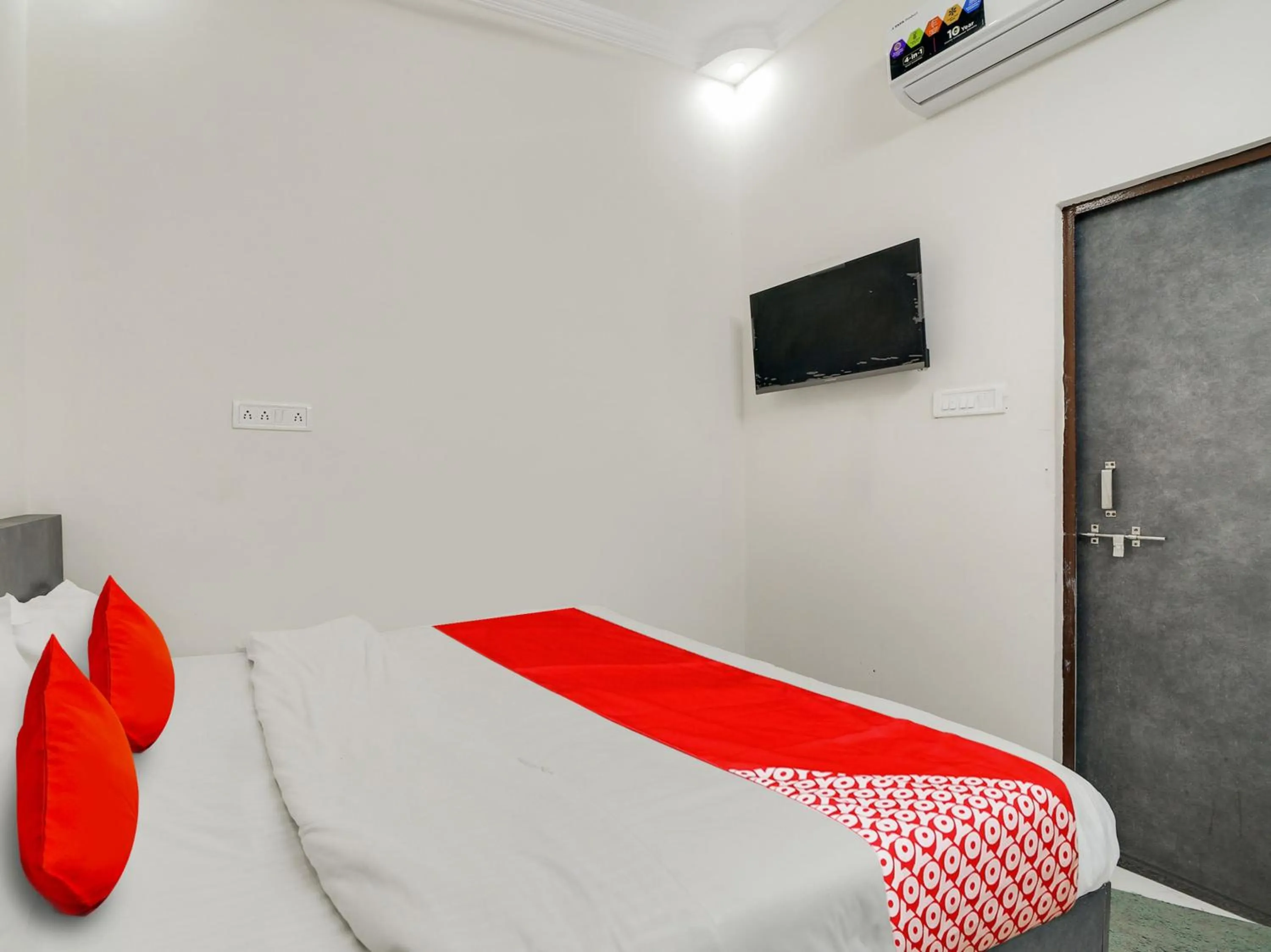 Bedroom in Hotel O by OYO Relax Inn