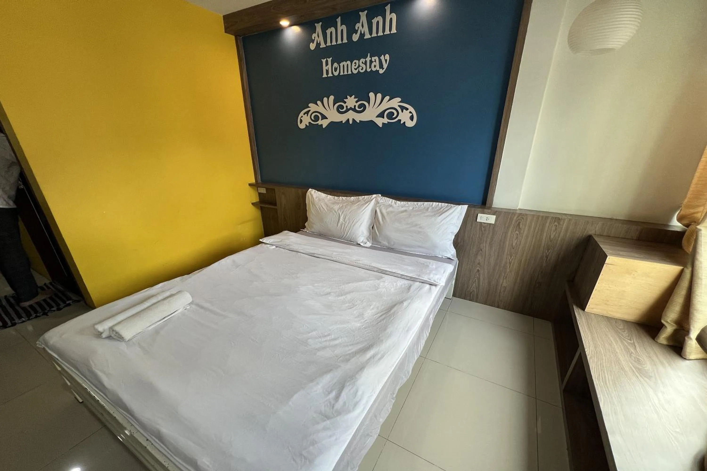 Photo of the whole room, Bed in Anh Anh Homestay