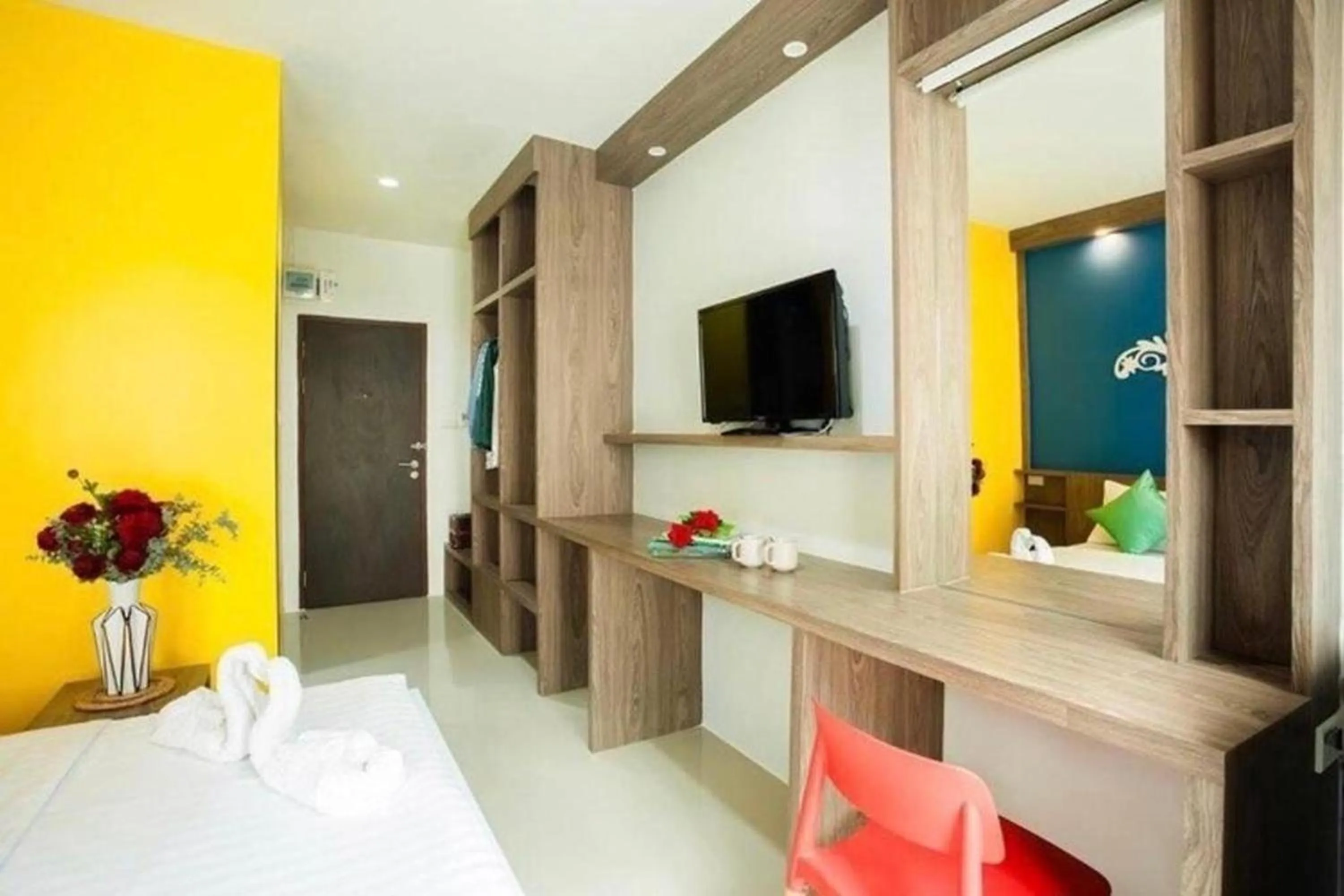 Photo of the whole room, Bed in Anh Anh Homestay