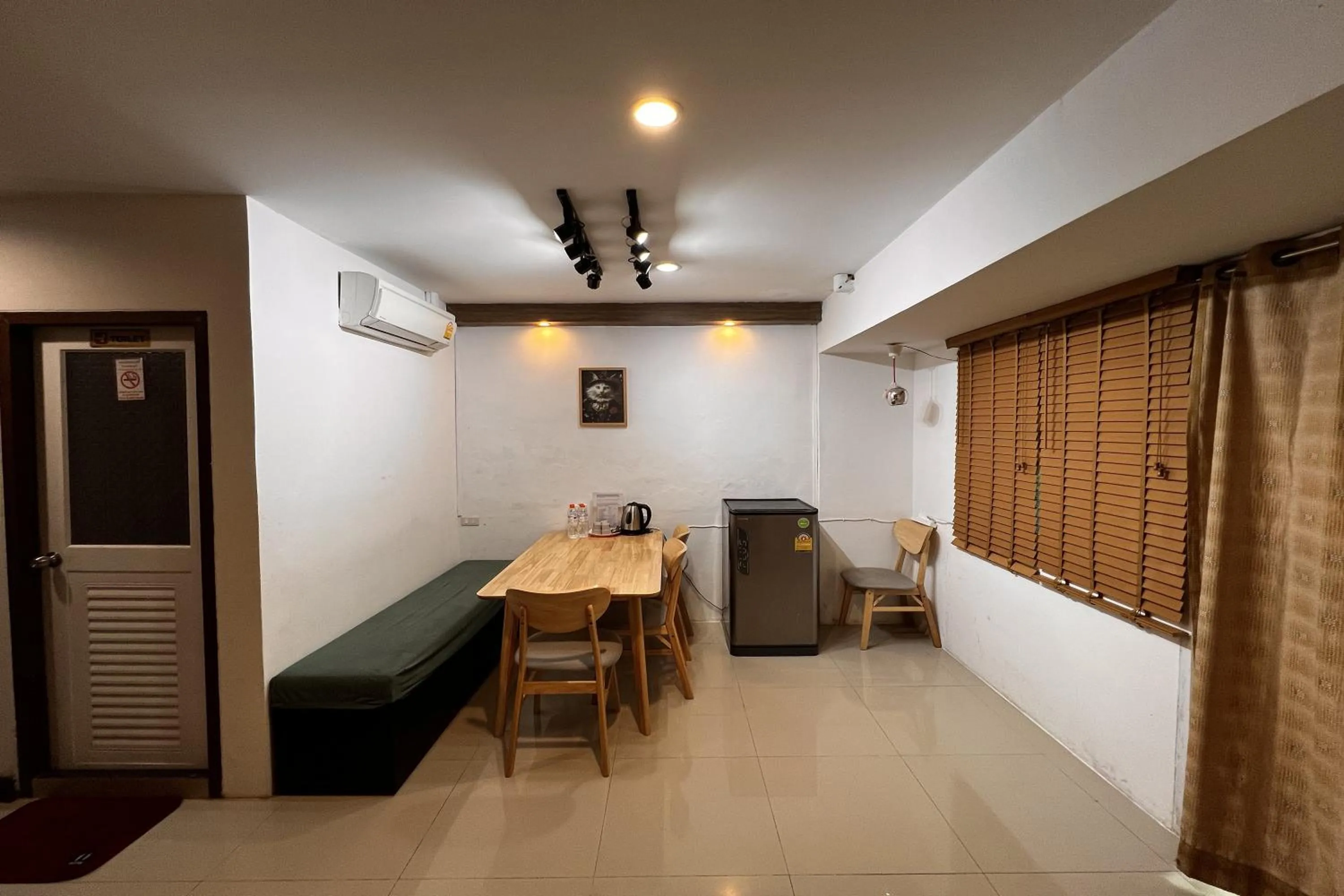 Seating area in Anh Anh Homestay