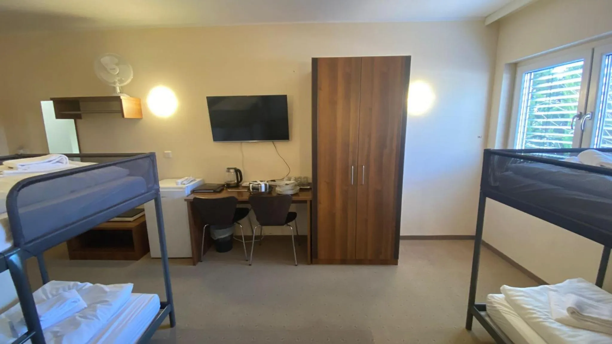 room service, Bed in Weinland