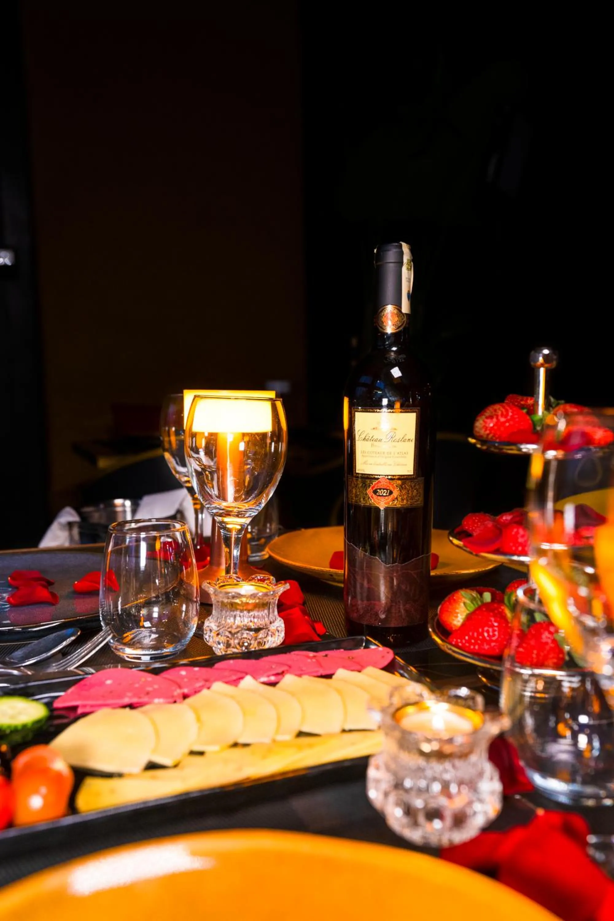 Food and drinks in Fourteen Hotel Ain Sebaa