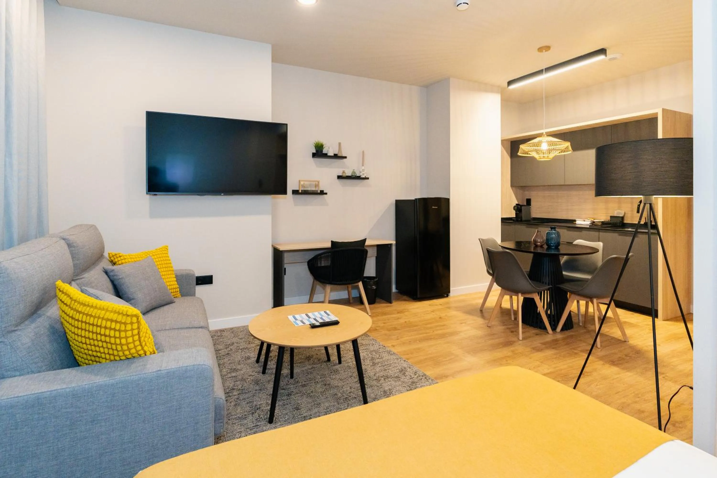 Communal lounge/ TV room in Dorm4You Arena 2