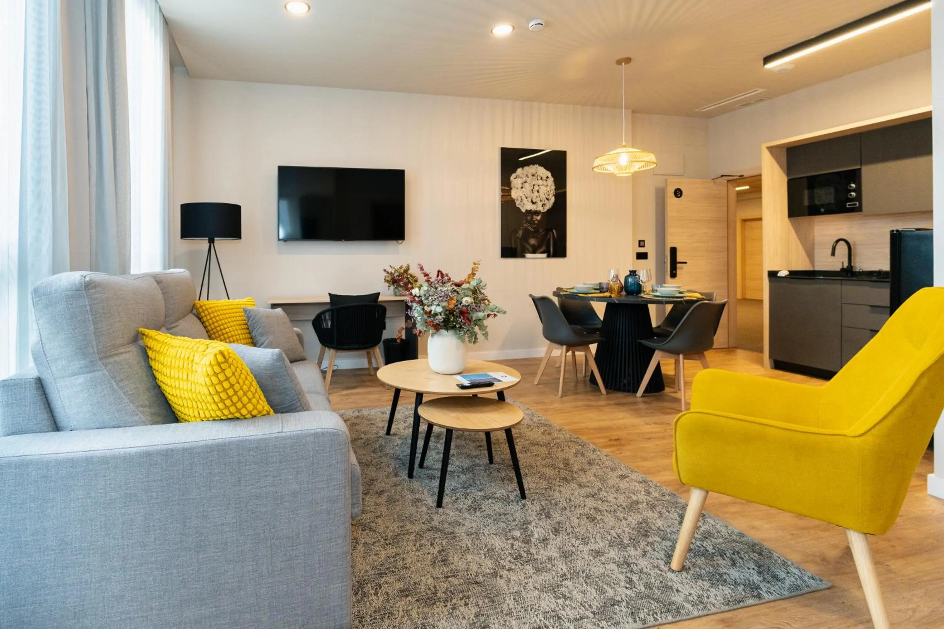 Communal lounge/ TV room in Dorm4You Arena 2